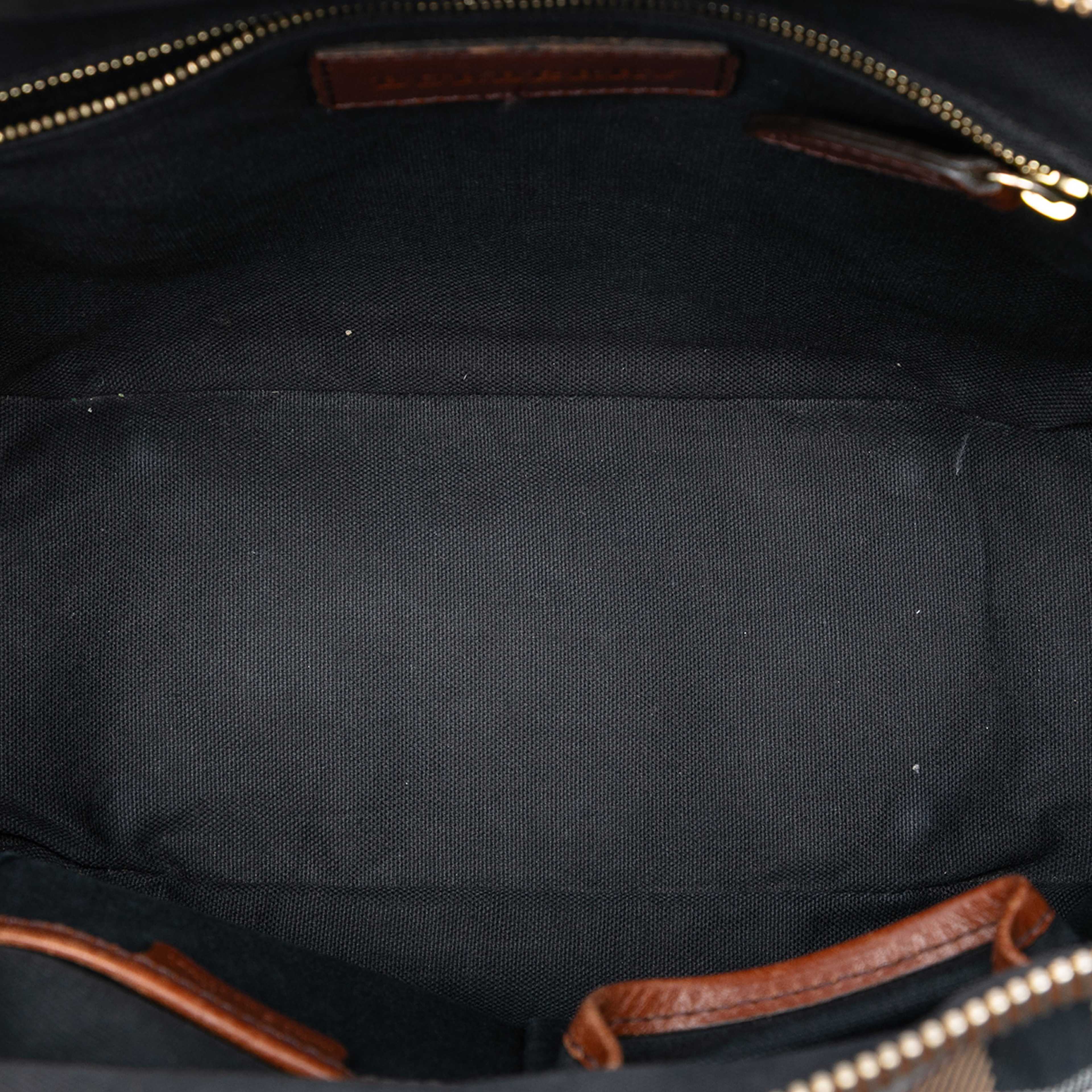 Burberry Small Leather Trimmed House Check Canvas Bridle Orchard Satchel, från Luxclusif, i färgen light brown. Klicka för att öppna bilden i stort format