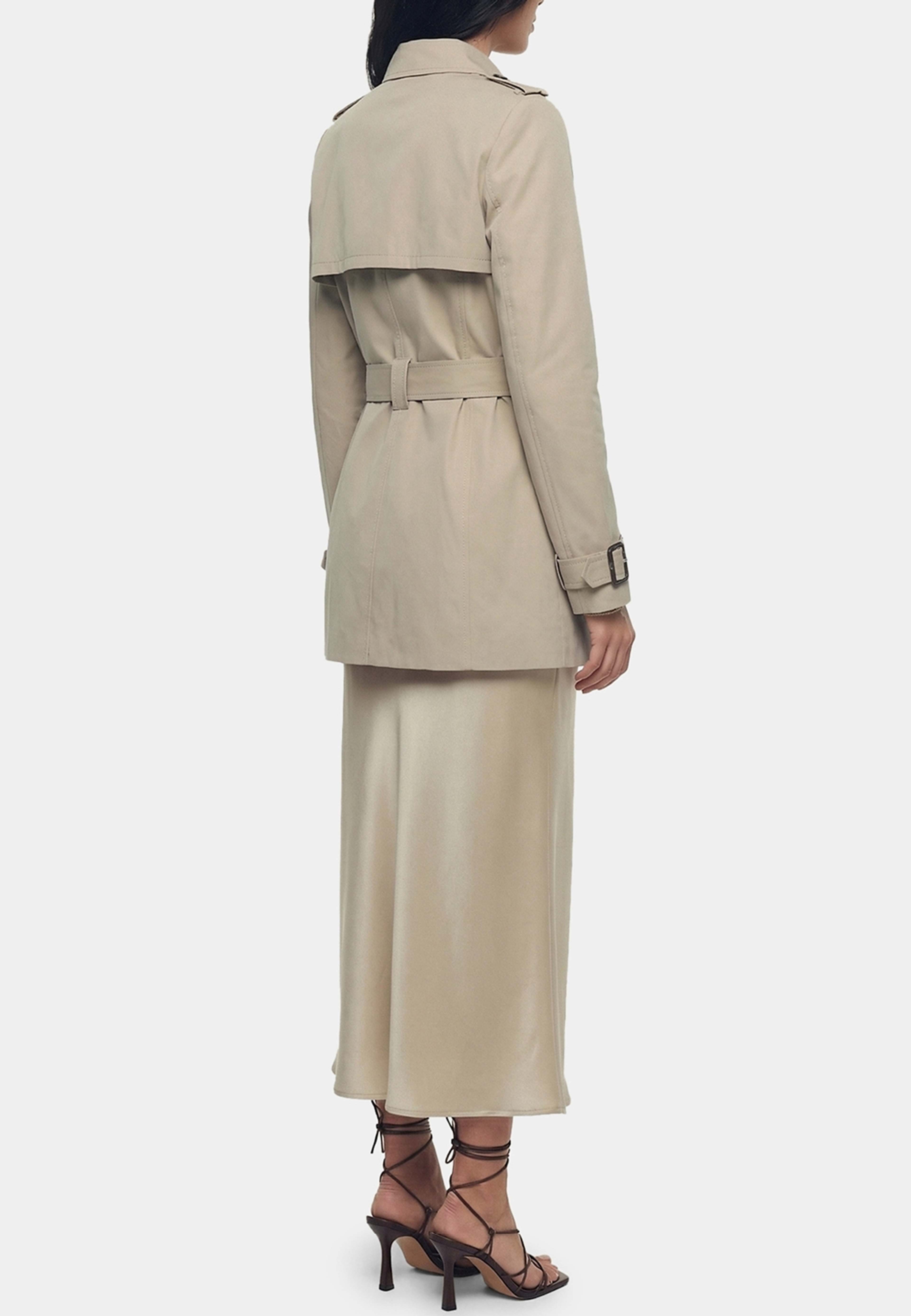 Isabelle Coat, från ROCKANDBLUE, i färgen beige. Klicka för att öppna bilden i stort format