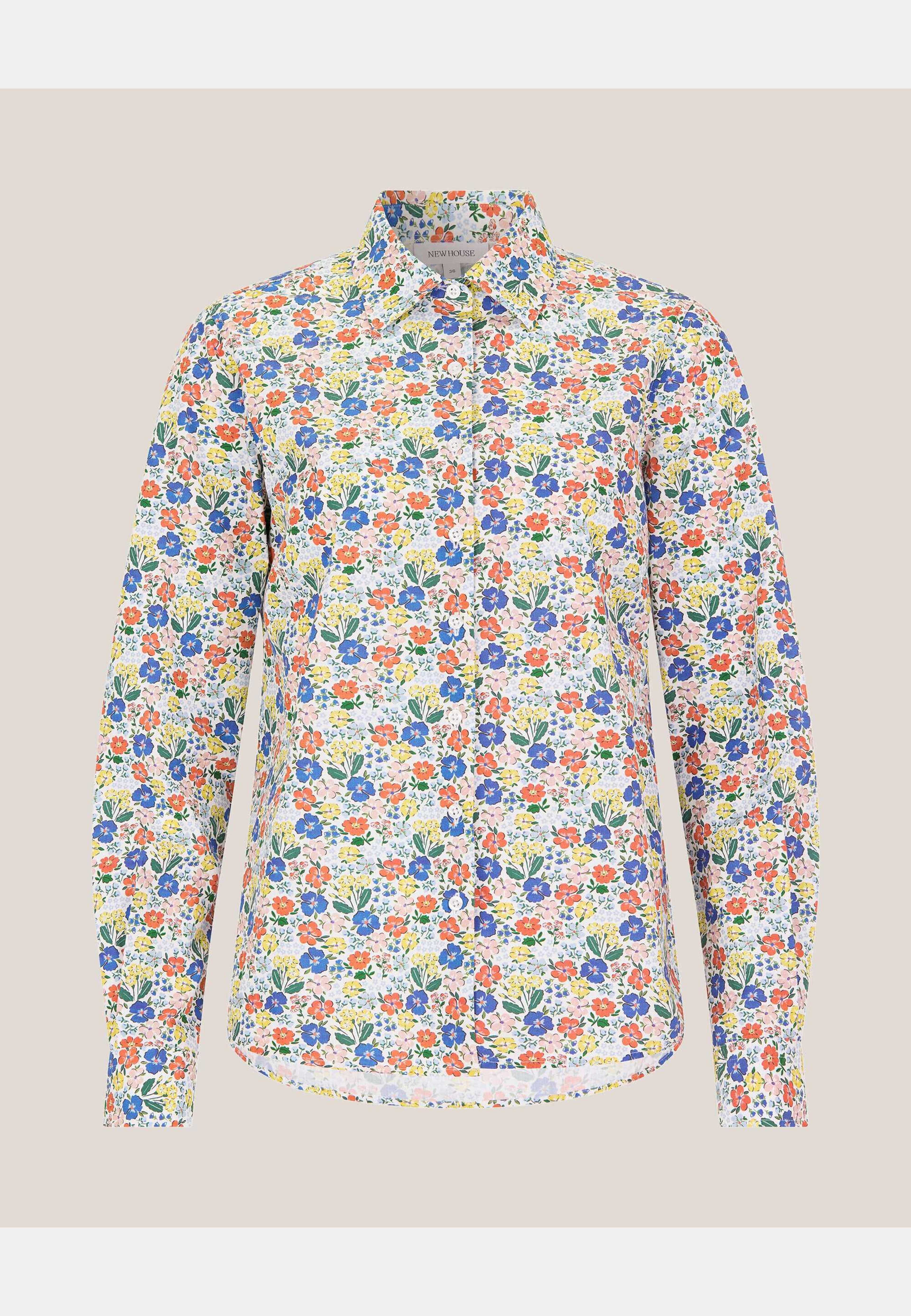 Linnea Flower Shirt, från Newhouse, i färgen offwhite. Klicka för att öppna bilden i stort format