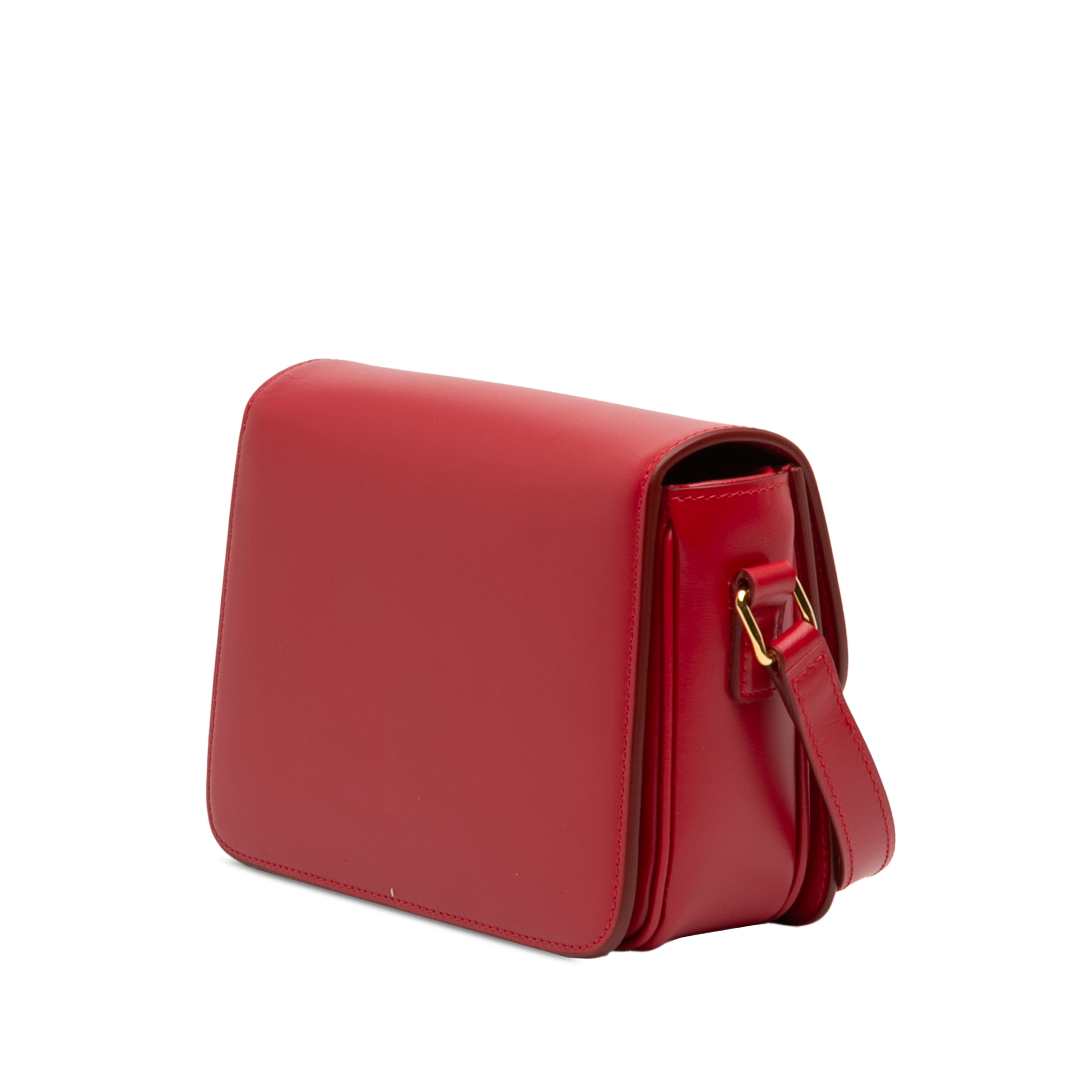 Celine Teen Shiny Calfskin Triomphe Crossbody, från Luxclusif, i färgen red. Klicka för att öppna bilden i stort format