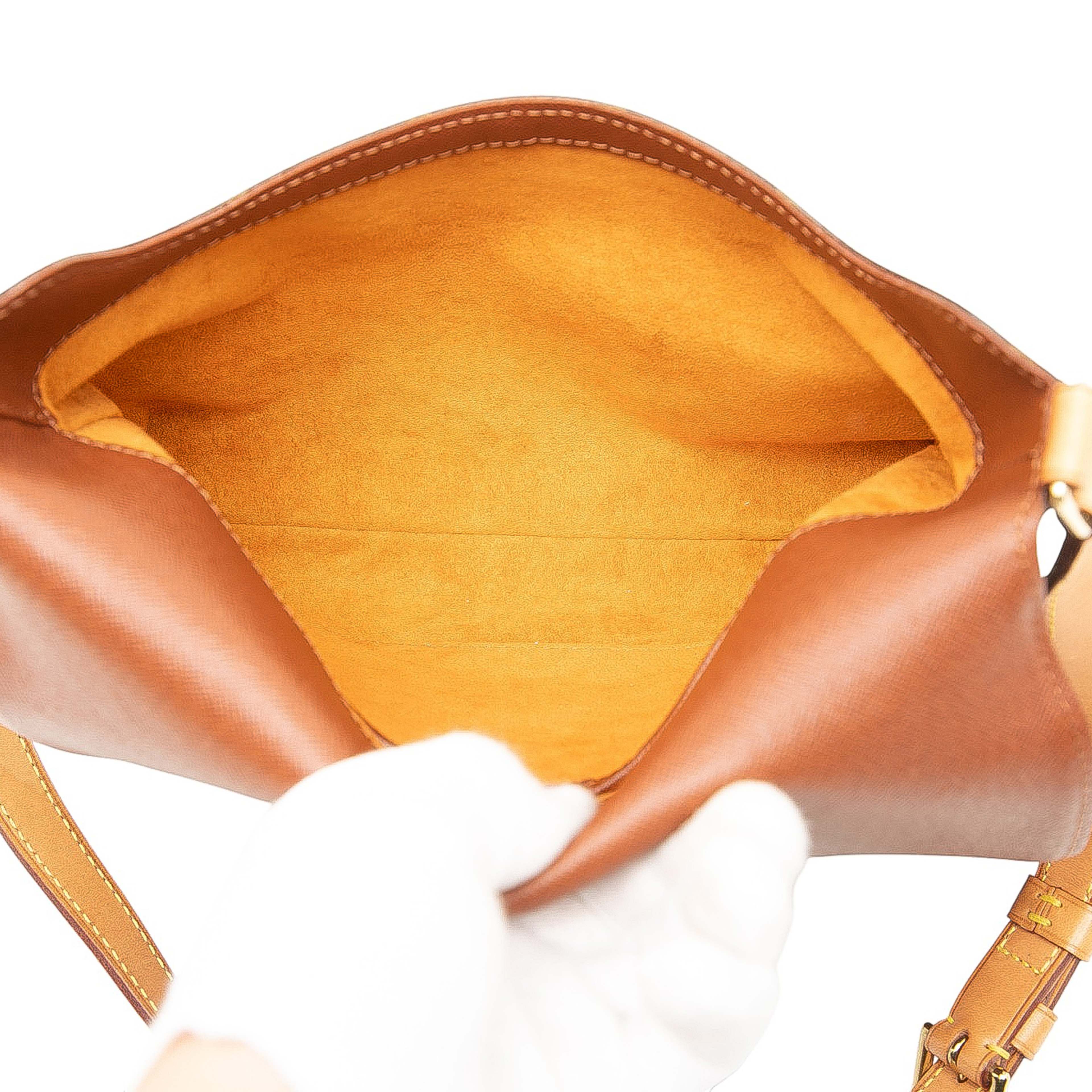 Louis Vuitton Monogram Musette Tango Short Strap, från Luxclusif, i färgen brown. Klicka för att öppna bilden i stort format