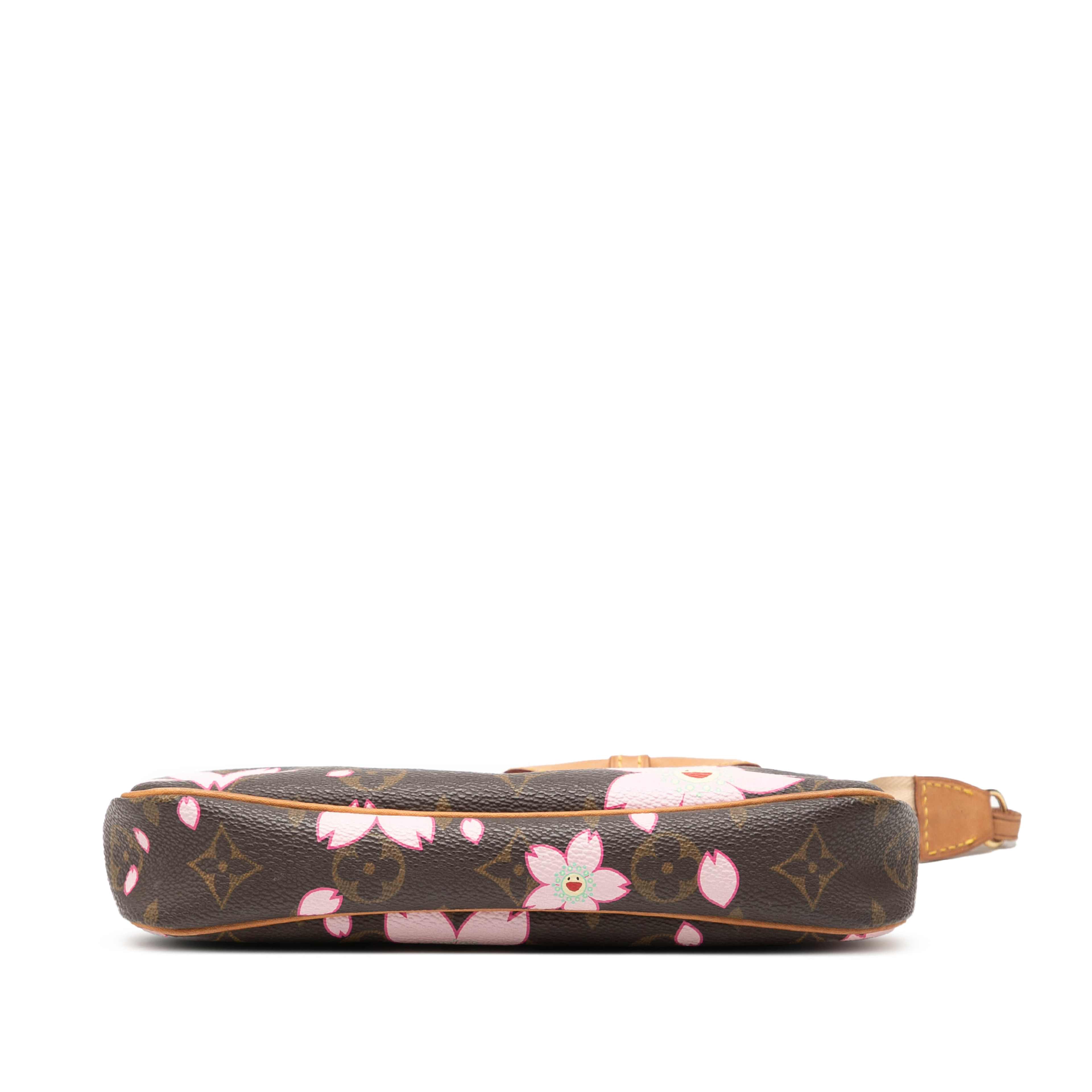 Louis Vuitton Takashi Murakami Monogram Cherry Blossom Pochette Accessoires, från Luxclusif, i färgen brown. Klicka för att öppna bilden i stort format