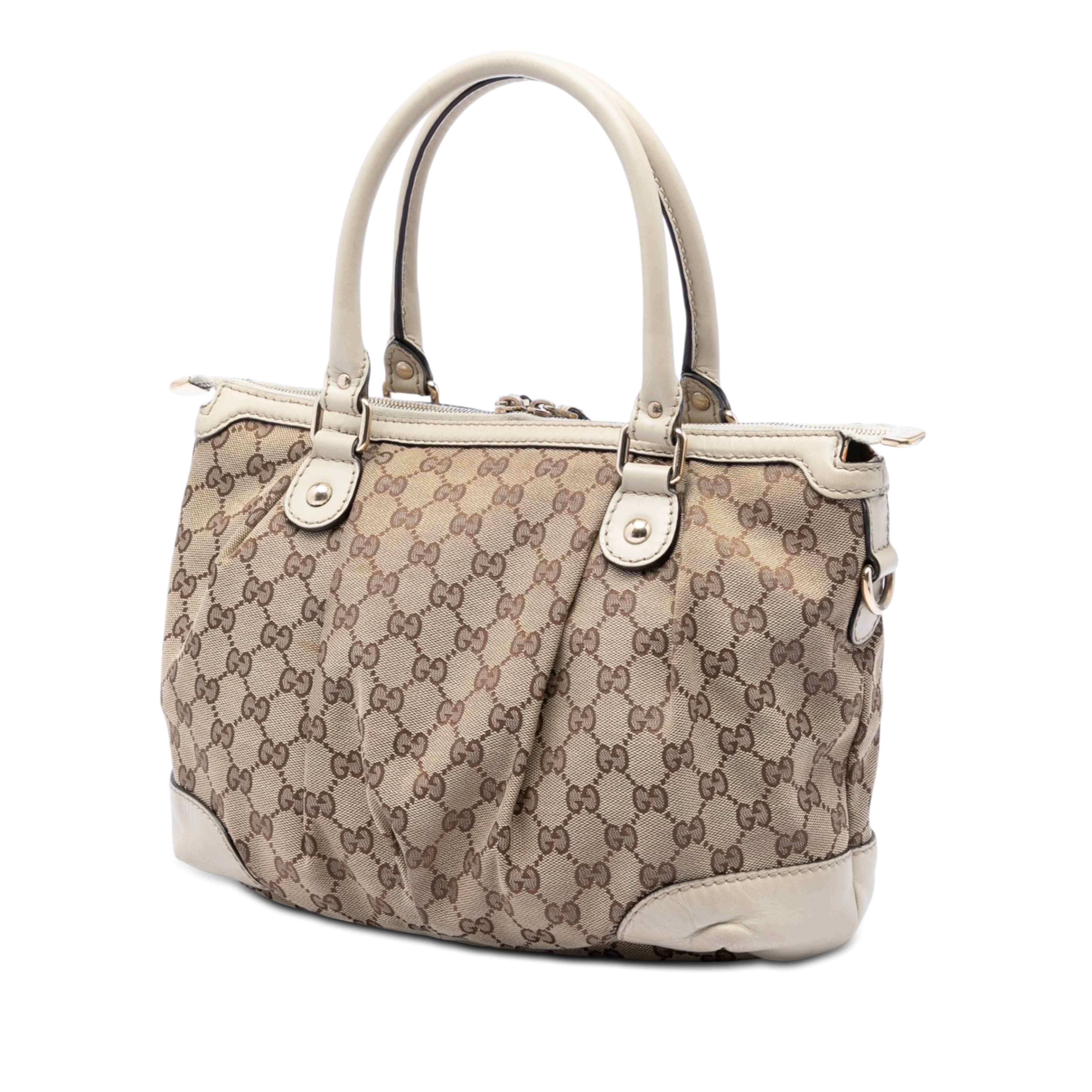 Gucci Gg Canvas Sukey Satchel, från Luxclusif, i färgen vit. Klicka för att öppna bilden i stort format