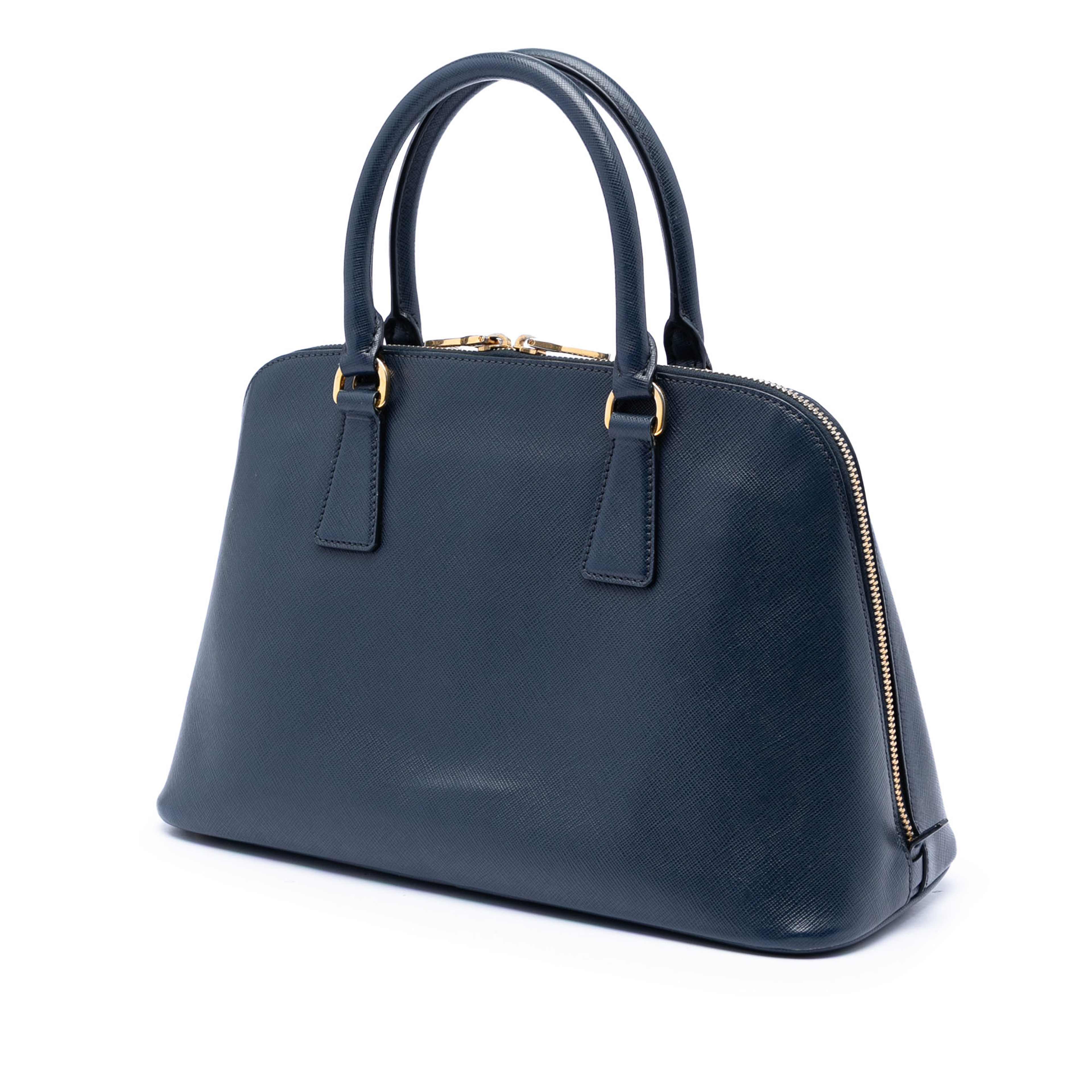 Prada Medium Saffiano Lux Promenade Satchel, från Luxclusif, i färgen navy. Klicka för att öppna bilden i stort format