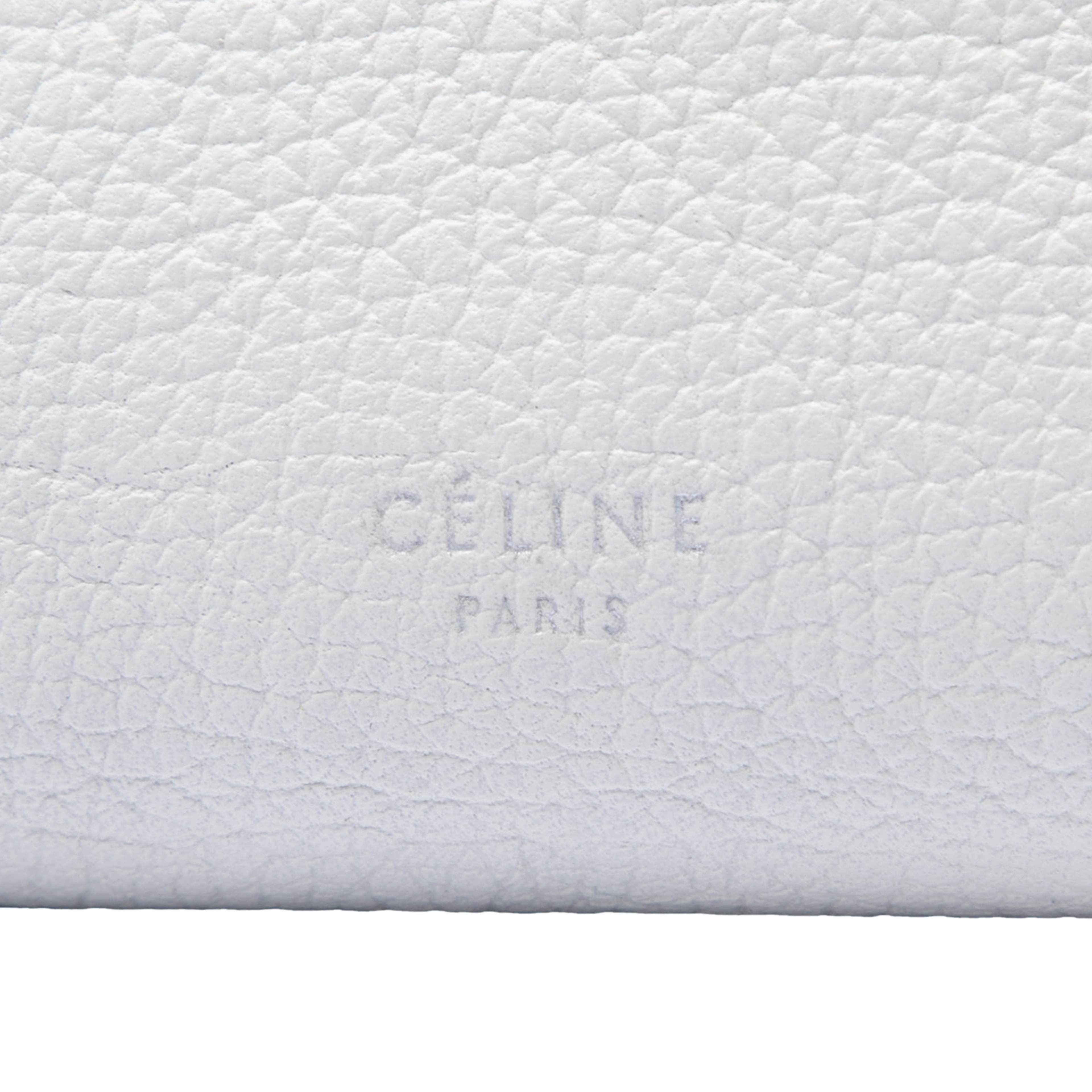 Celine Small Supple Grained Calfskin Big Bag, från Luxclusif, i färgen white. Klicka för att öppna bilden i stort format