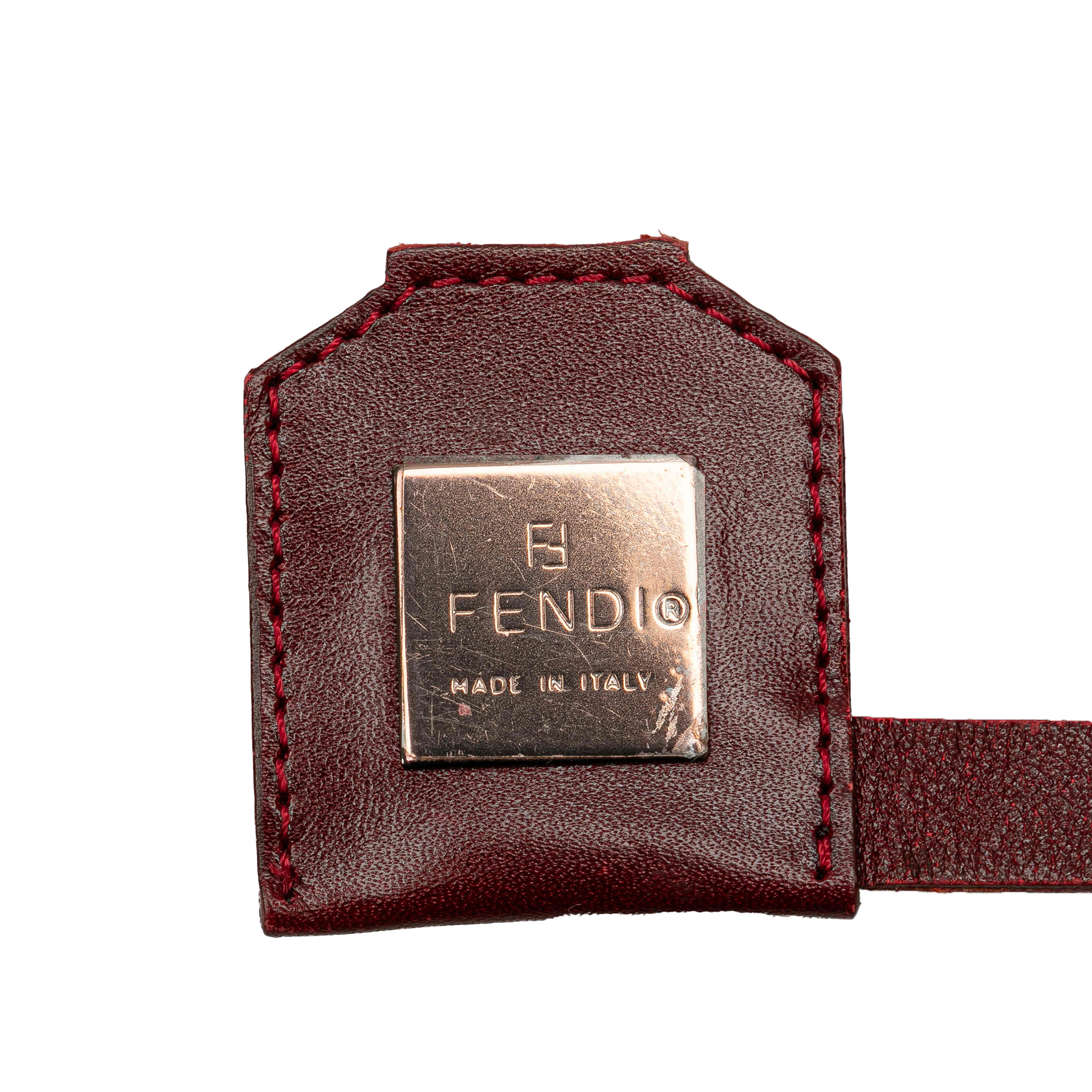 Fendi Zucchino Canvas Tote, från Luxclusif, i färgen red. Klicka för att öppna bilden i stort format