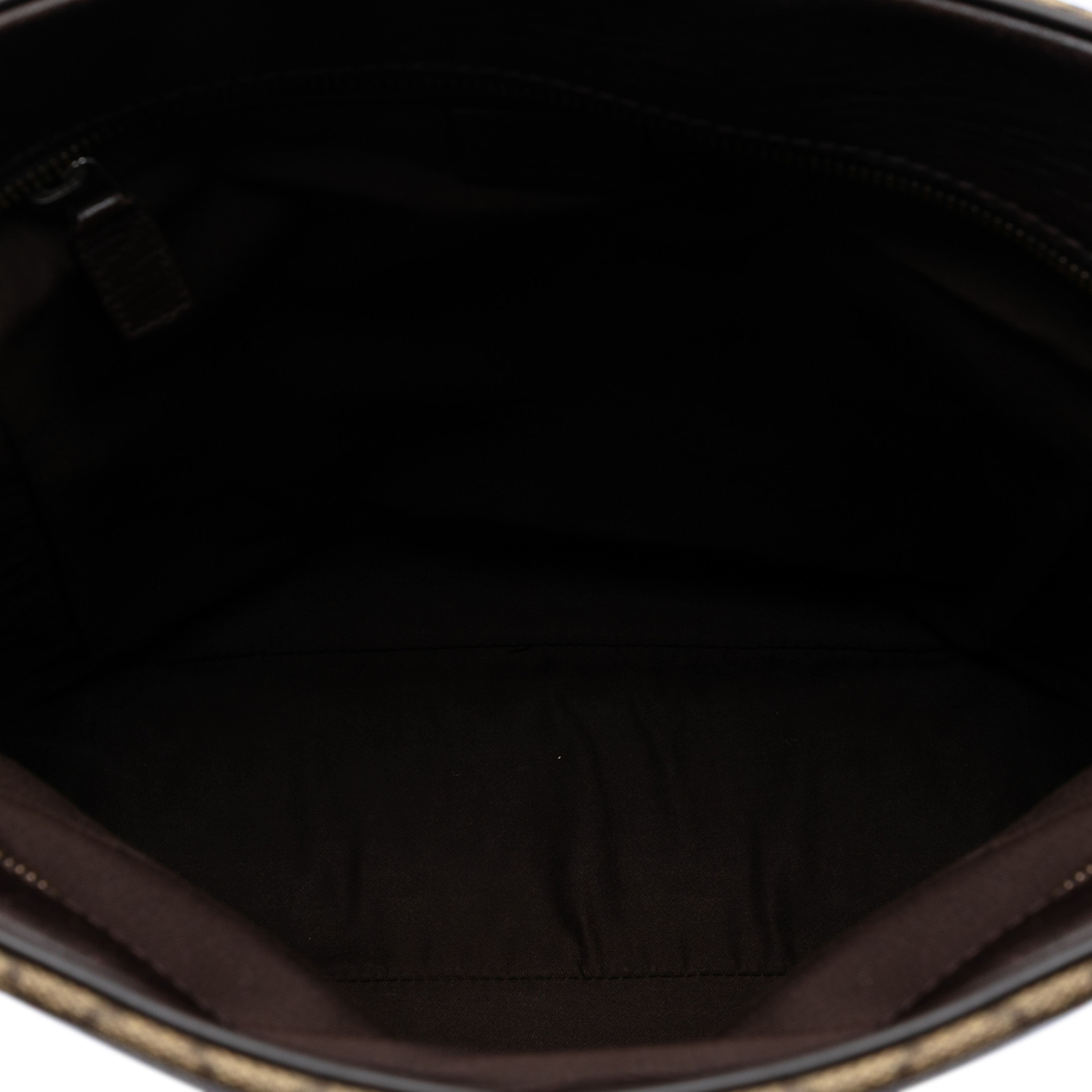 Gucci Gg Supreme Web Crossbody, från Luxclusif, i färgen beige. Klicka för att öppna bilden i stort format