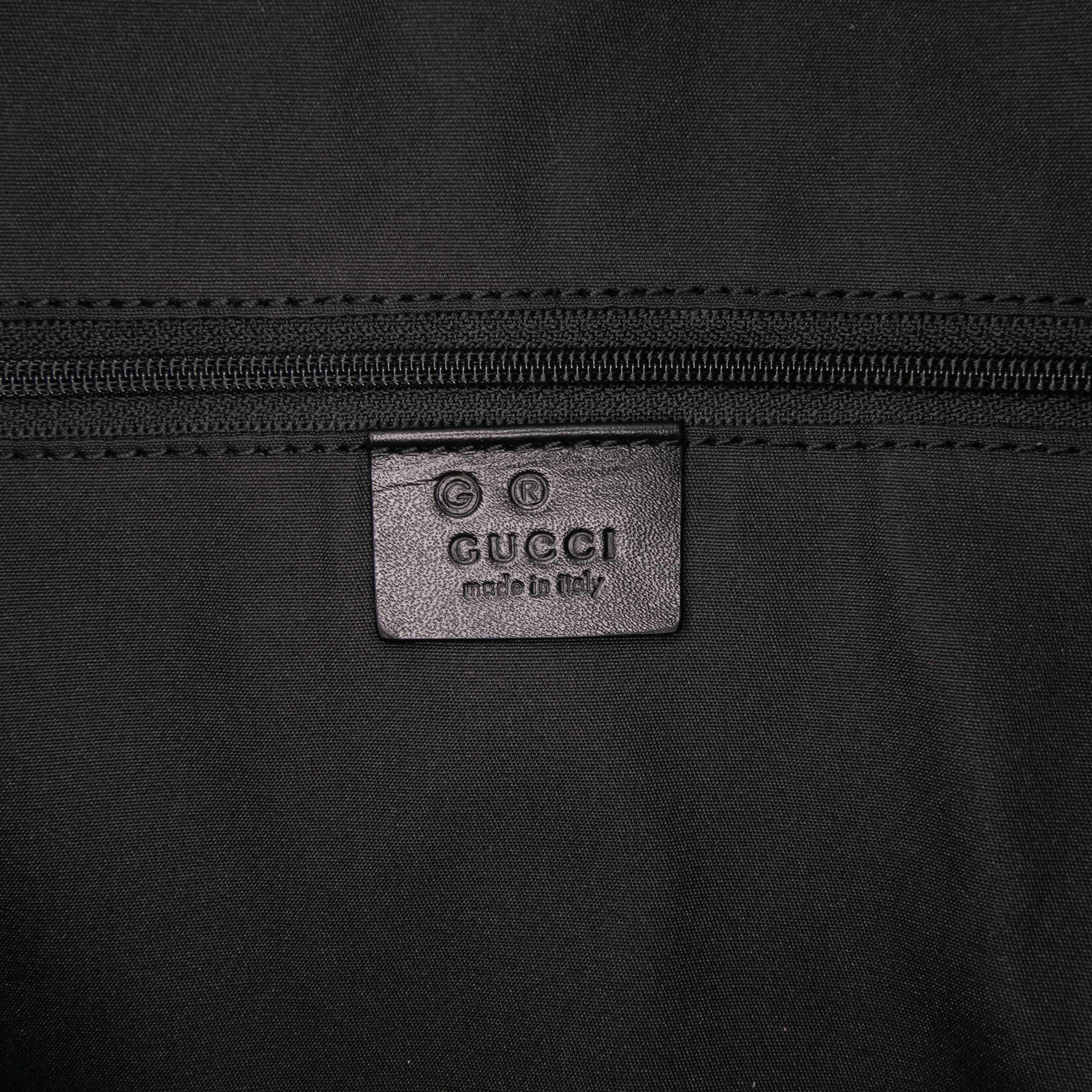 Gucci Gg Nylon Full Moon Tote, från Luxclusif, i färgen black. Klicka för att öppna bilden i stort format