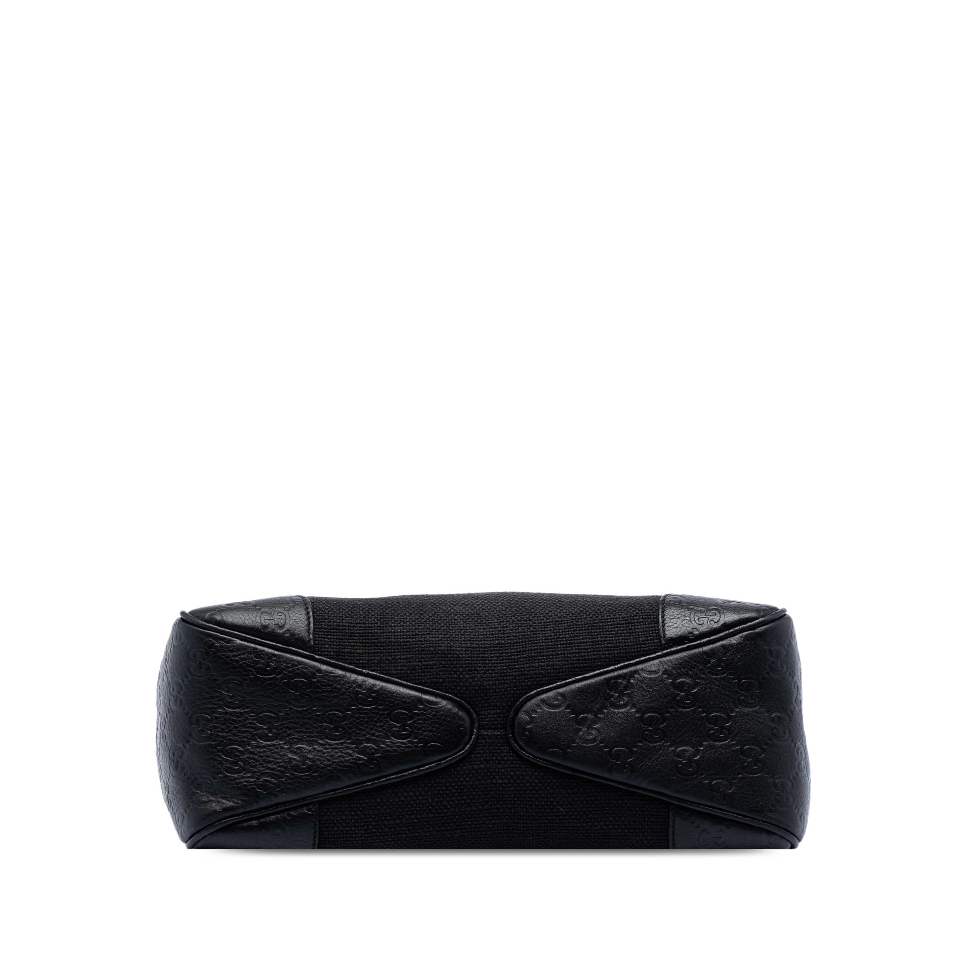 Gucci Guccissima Trimmed Canvas Colbert Shoulder Bag, från Luxclusif, i färgen charcoal. Klicka för att öppna bilden i stort format