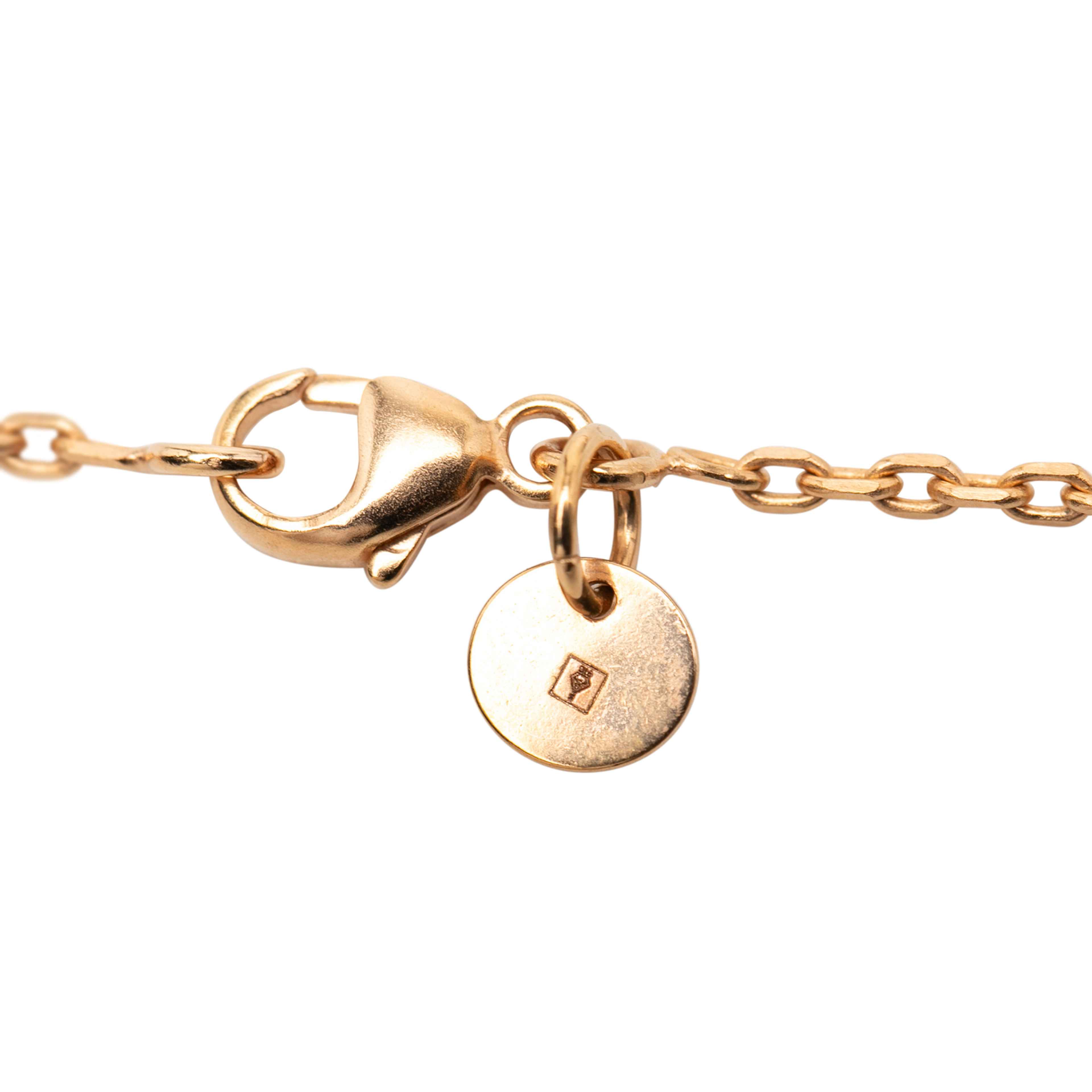 Hermès Small Gold Plated And Swift As De Coeur Pendant Necklace, från Luxclusif, i färgen rose gold. Klicka för att öppna bilden i stort format