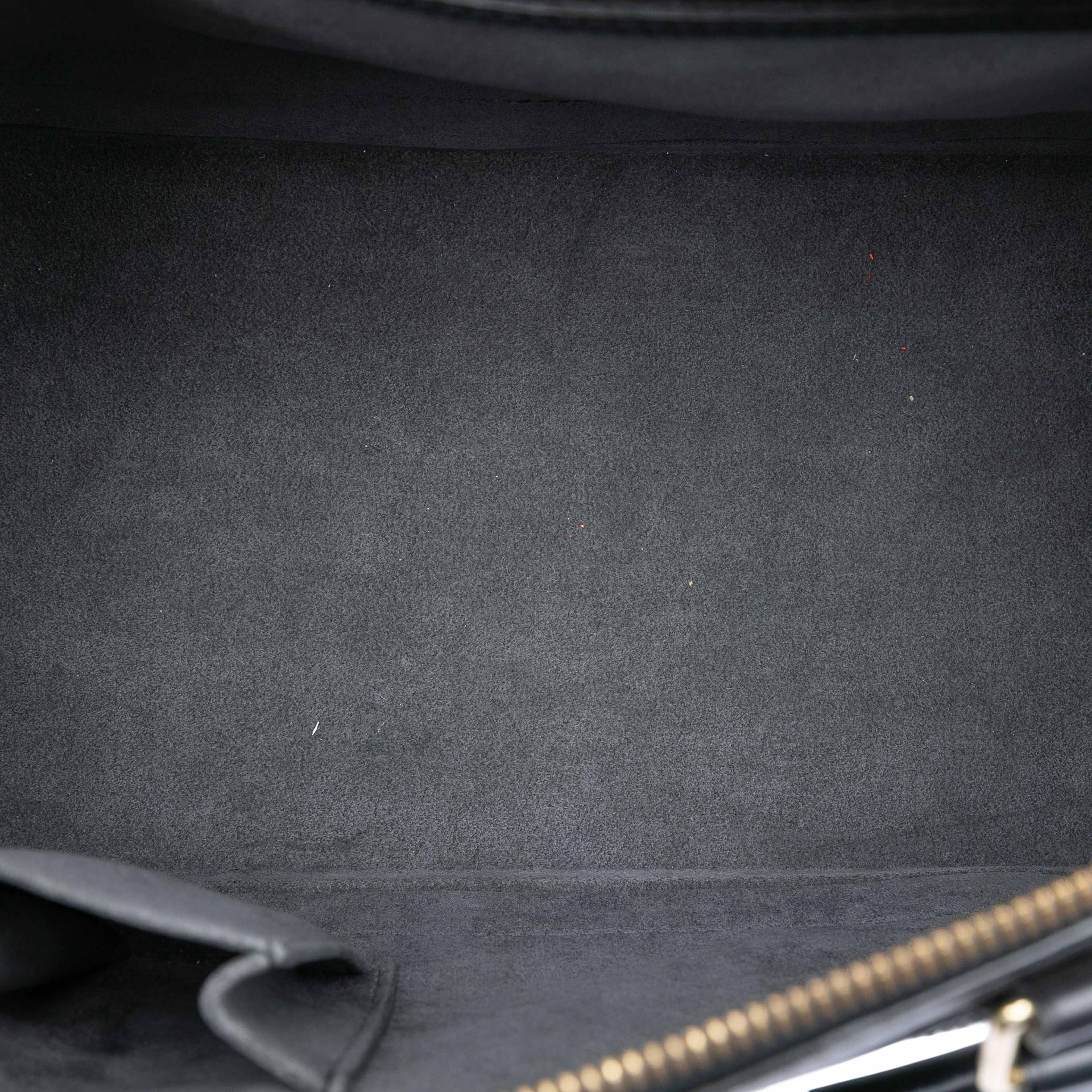 Louis Vuitton Epi Alma Pm, från Luxclusif, i färgen black. Klicka för att öppna bilden i stort format