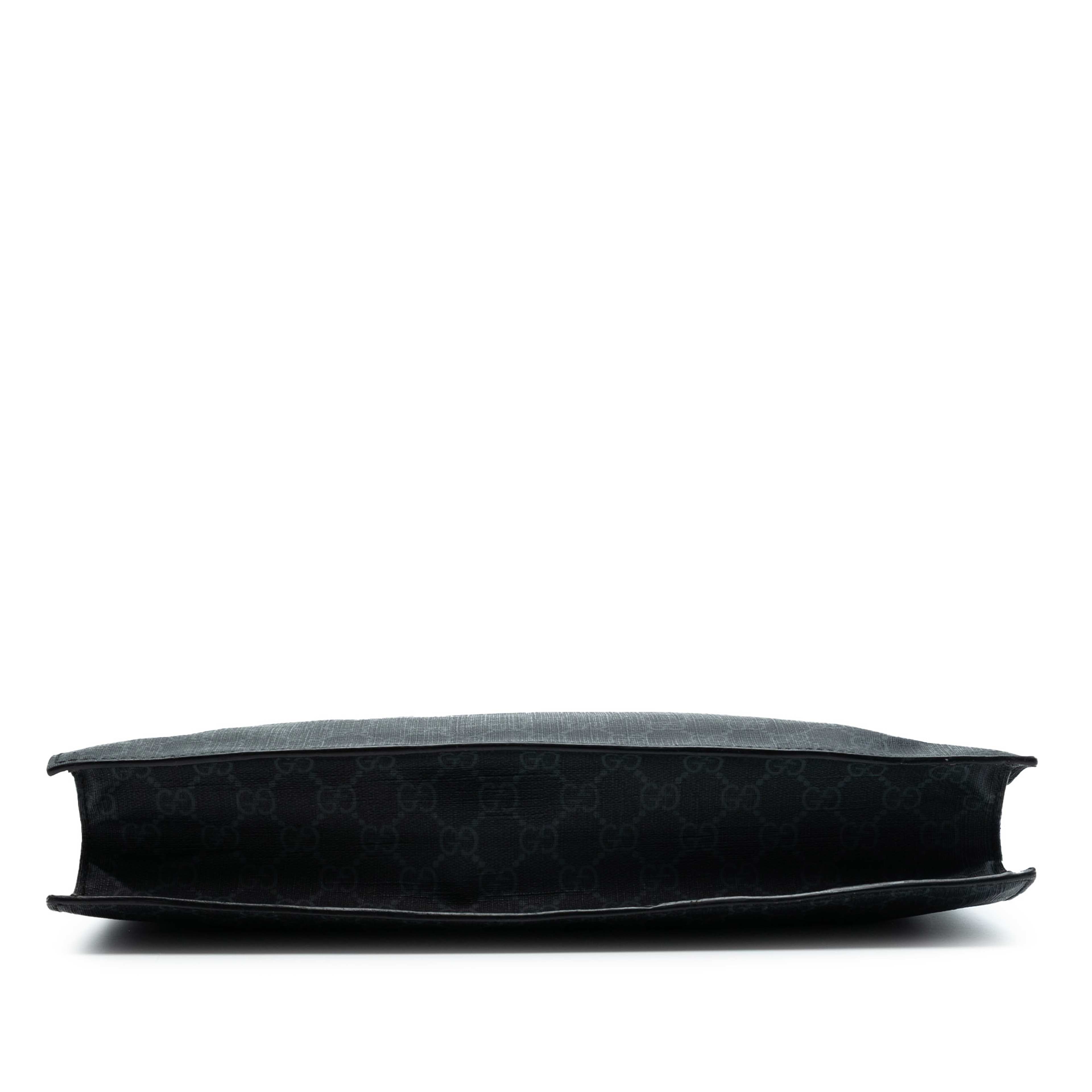 Gucci Gg Supreme Convertible Soft Tote, från Luxclusif, i färgen black. Klicka för att öppna bilden i stort format