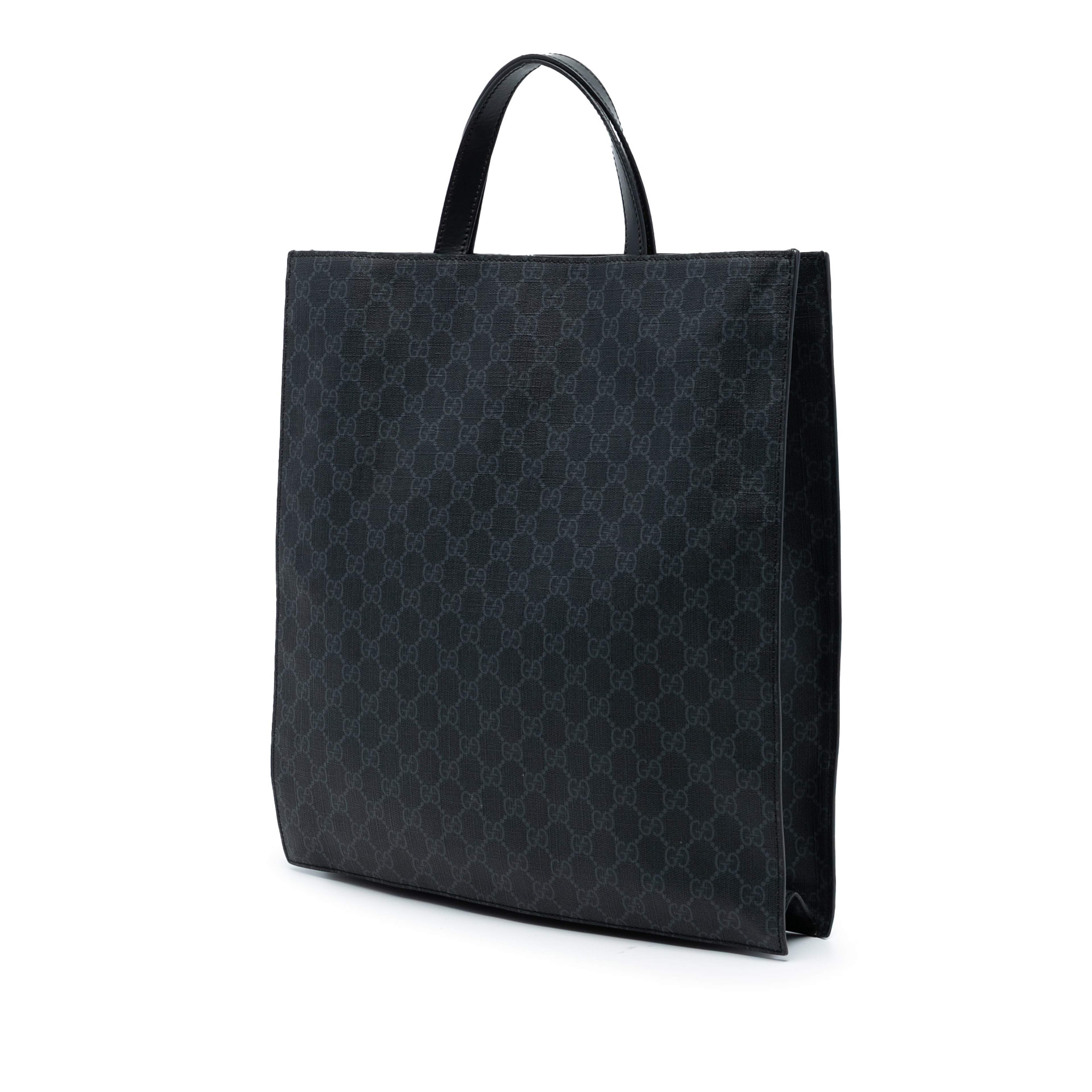 Gucci Gg Supreme Convertible Soft Tote, från Luxclusif, i färgen black. Klicka för att öppna bilden i stort format