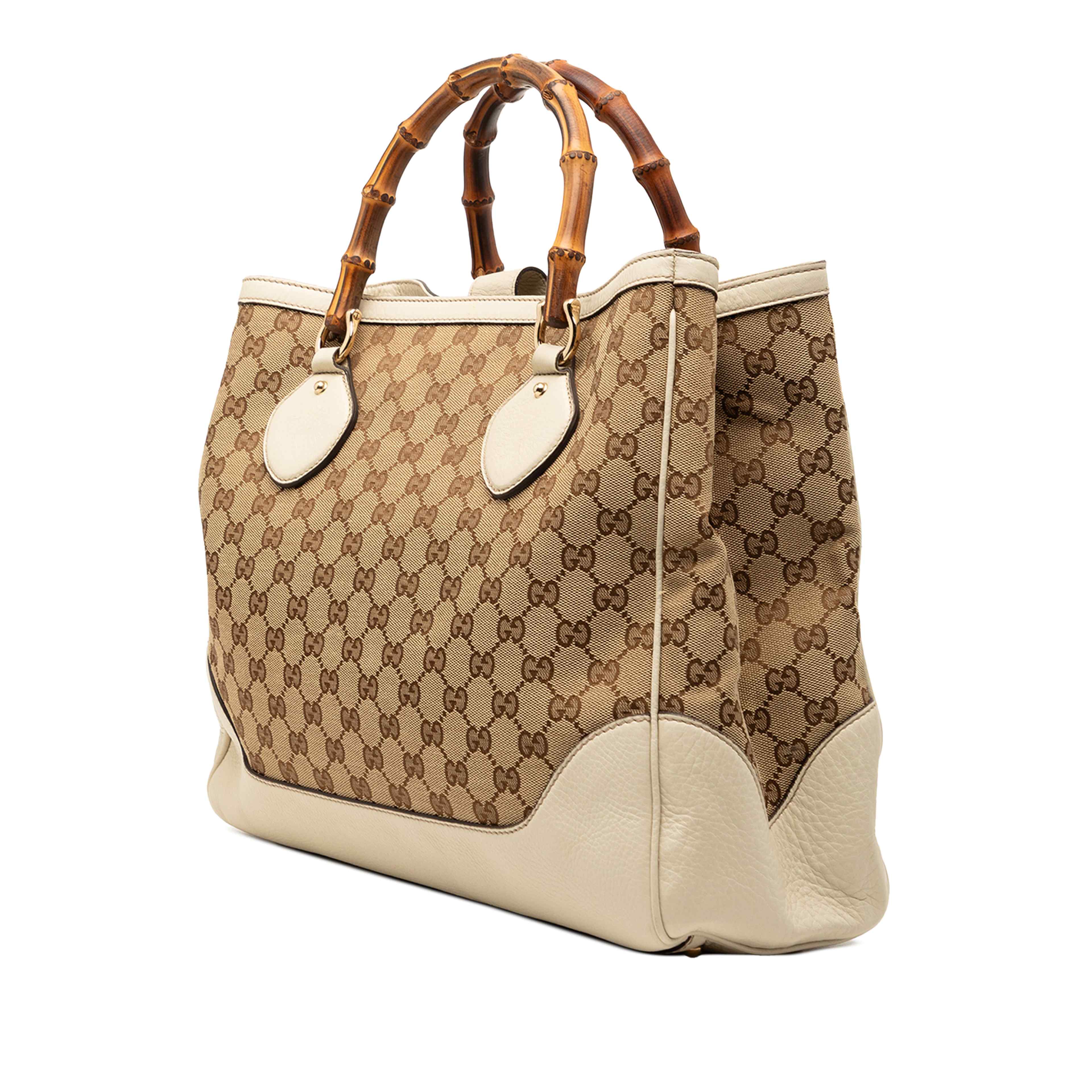 Gucci Medium Gg Canvas Bamboo Diana Tote, från Luxclusif, i färgen beige. Klicka för att öppna bilden i stort format