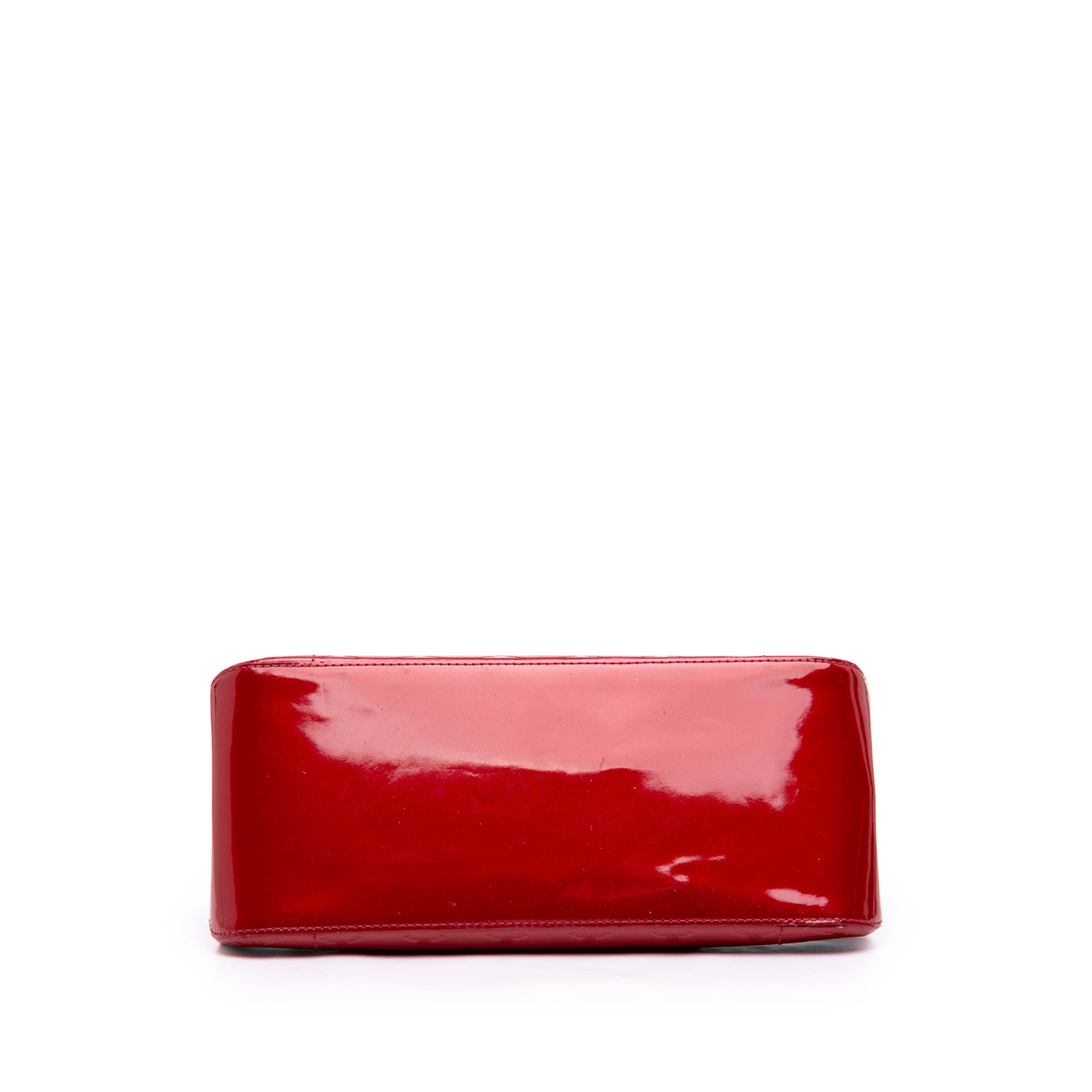 Louis Vuitton Monogram Vernis Rosewood Avenue, från Luxclusif, i färgen röd. Klicka för att öppna bilden i stort format
