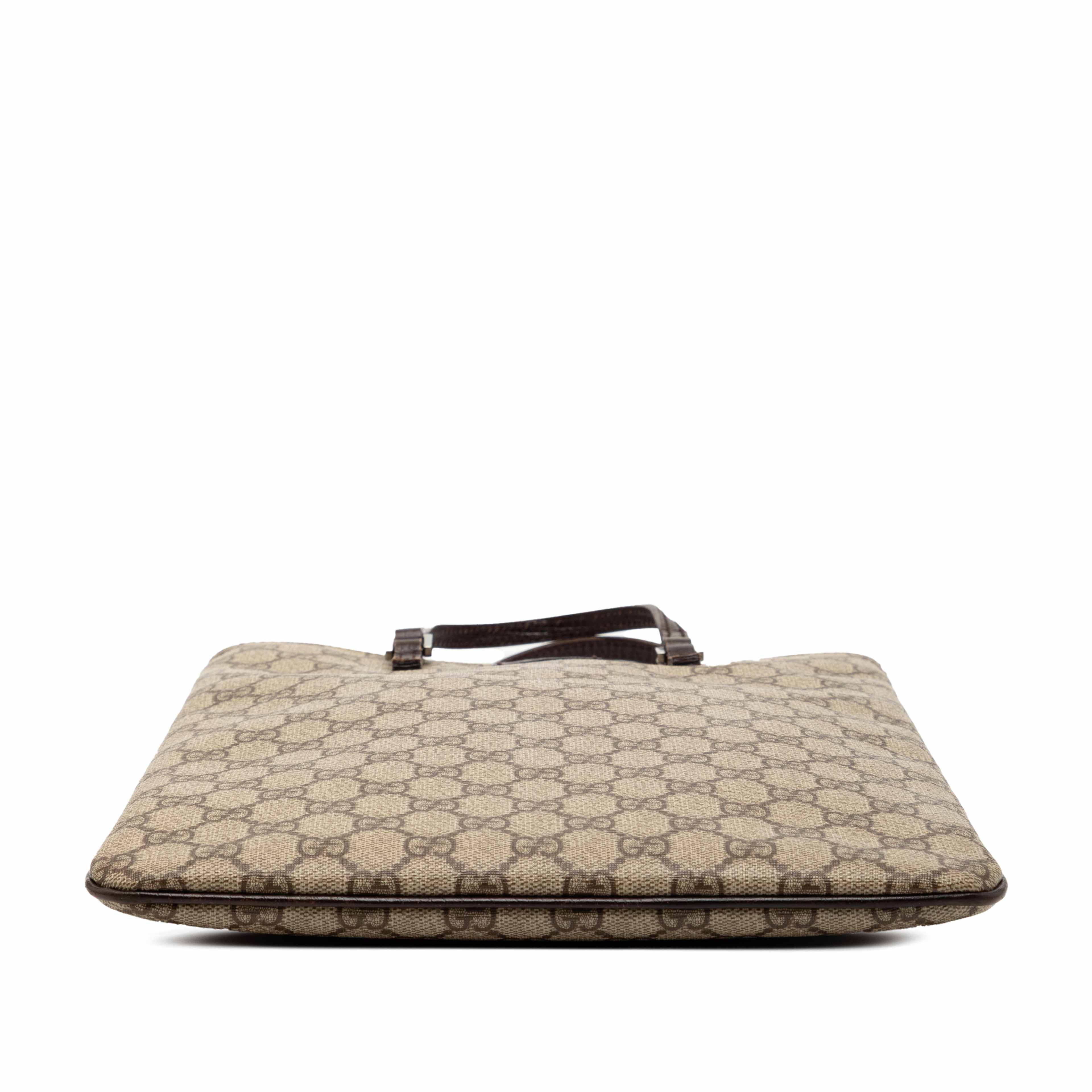 Gucci Gg Supreme Tote, från Luxclusif, i färgen beige. Klicka för att öppna bilden i stort format