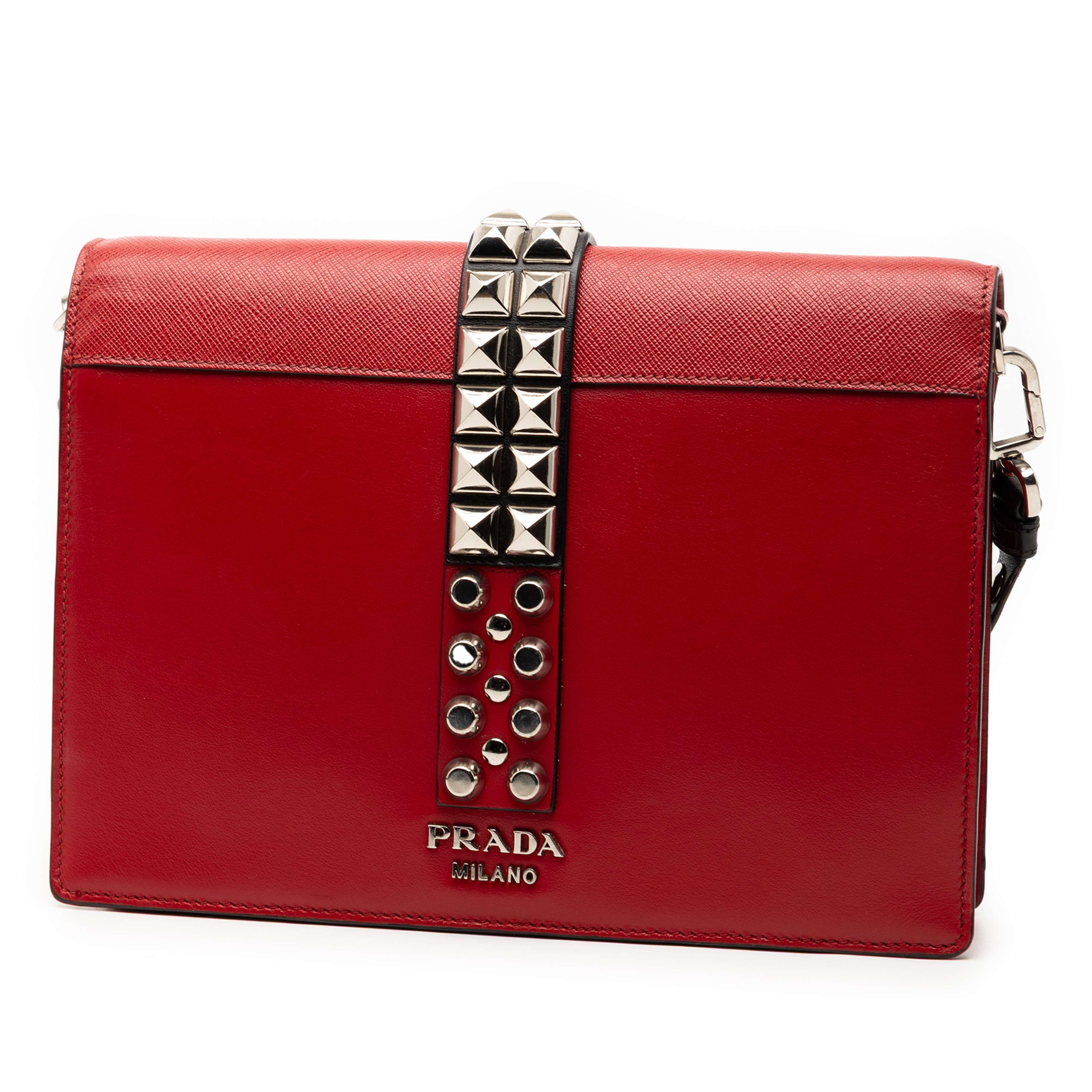 Prada City Calf And Saffiano Elektra Crossbody, från Luxclusif, i färgen red. Klicka för att öppna bilden i stort format