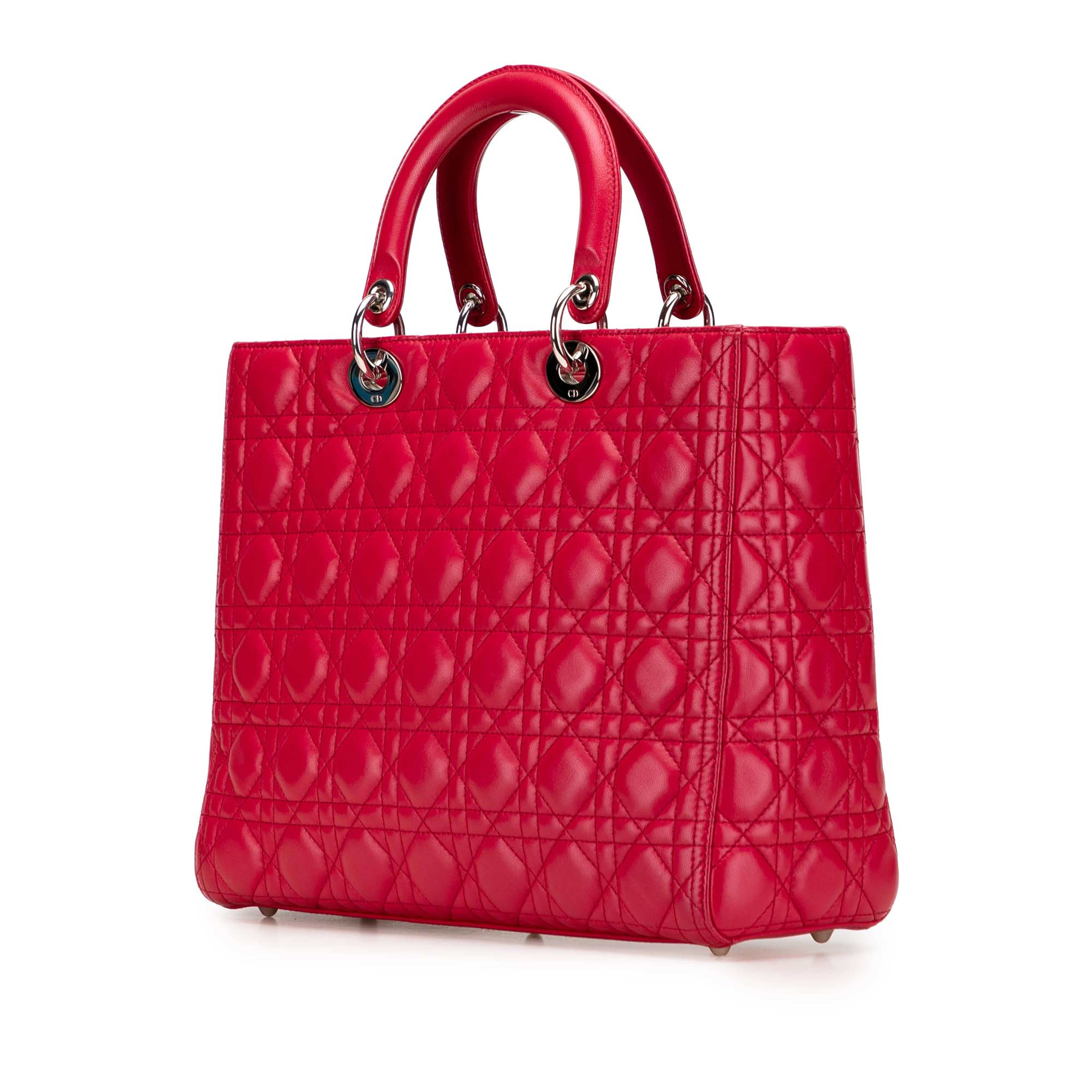 Dior Large Lambskin Cannage Lady Dior, från Luxclusif, i färgen red. Klicka för att öppna bilden i stort format