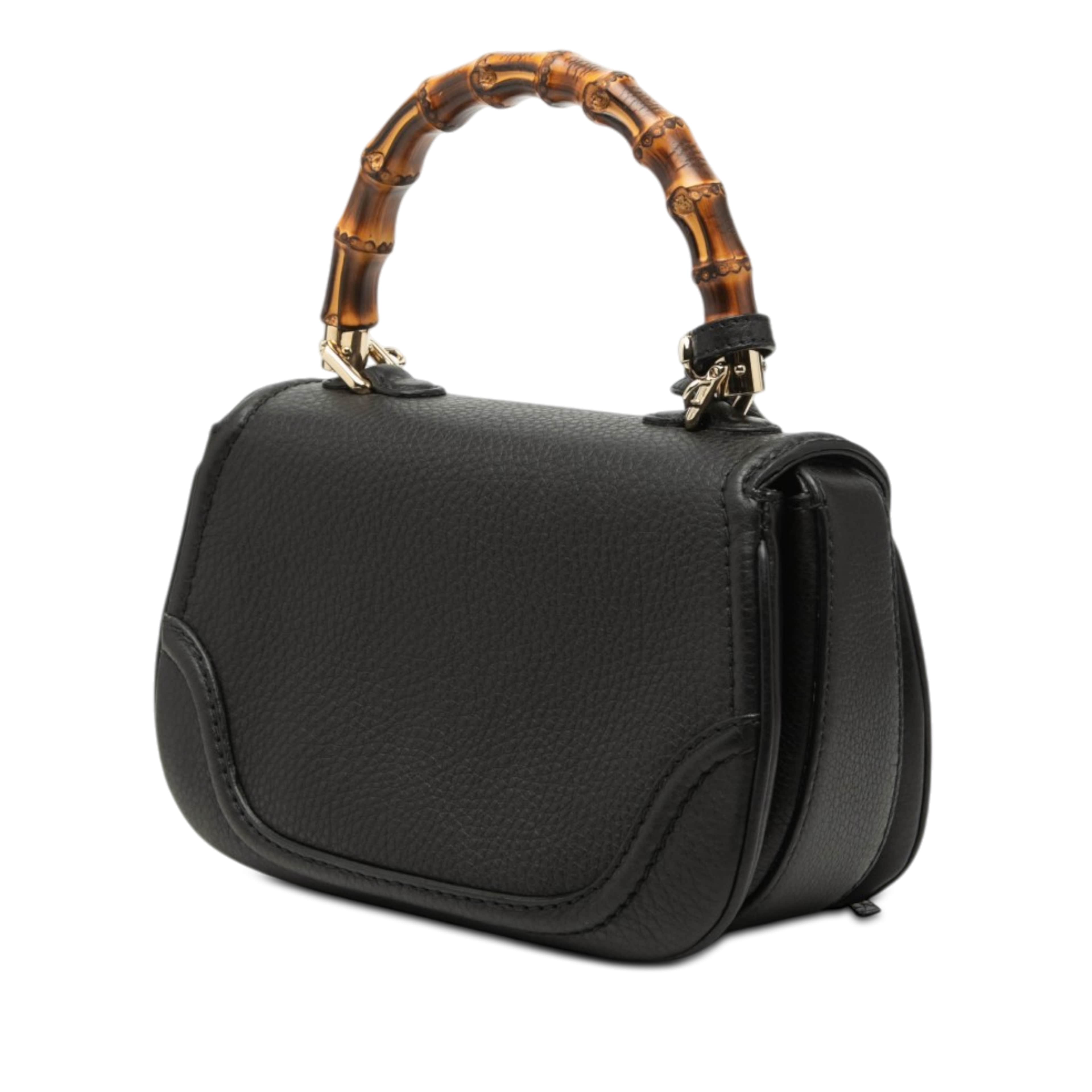 Gucci Small Leather New Bamboo Satchel, från Luxclusif, i färgen svart. Klicka för att öppna bilden i stort format