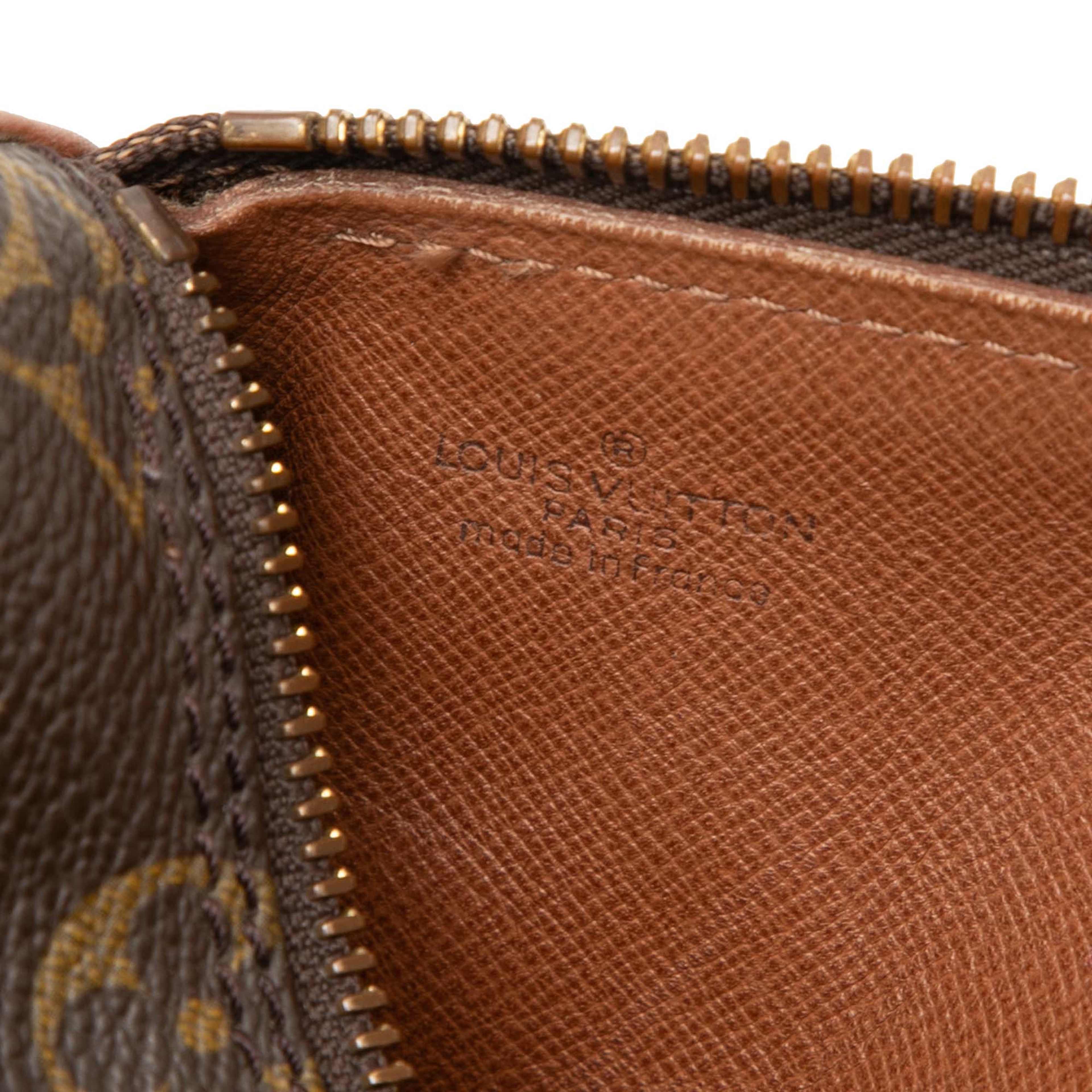 Louis Vuitton Monogram Papillon 26, från Luxclusif, i färgen brown. Klicka för att öppna bilden i stort format