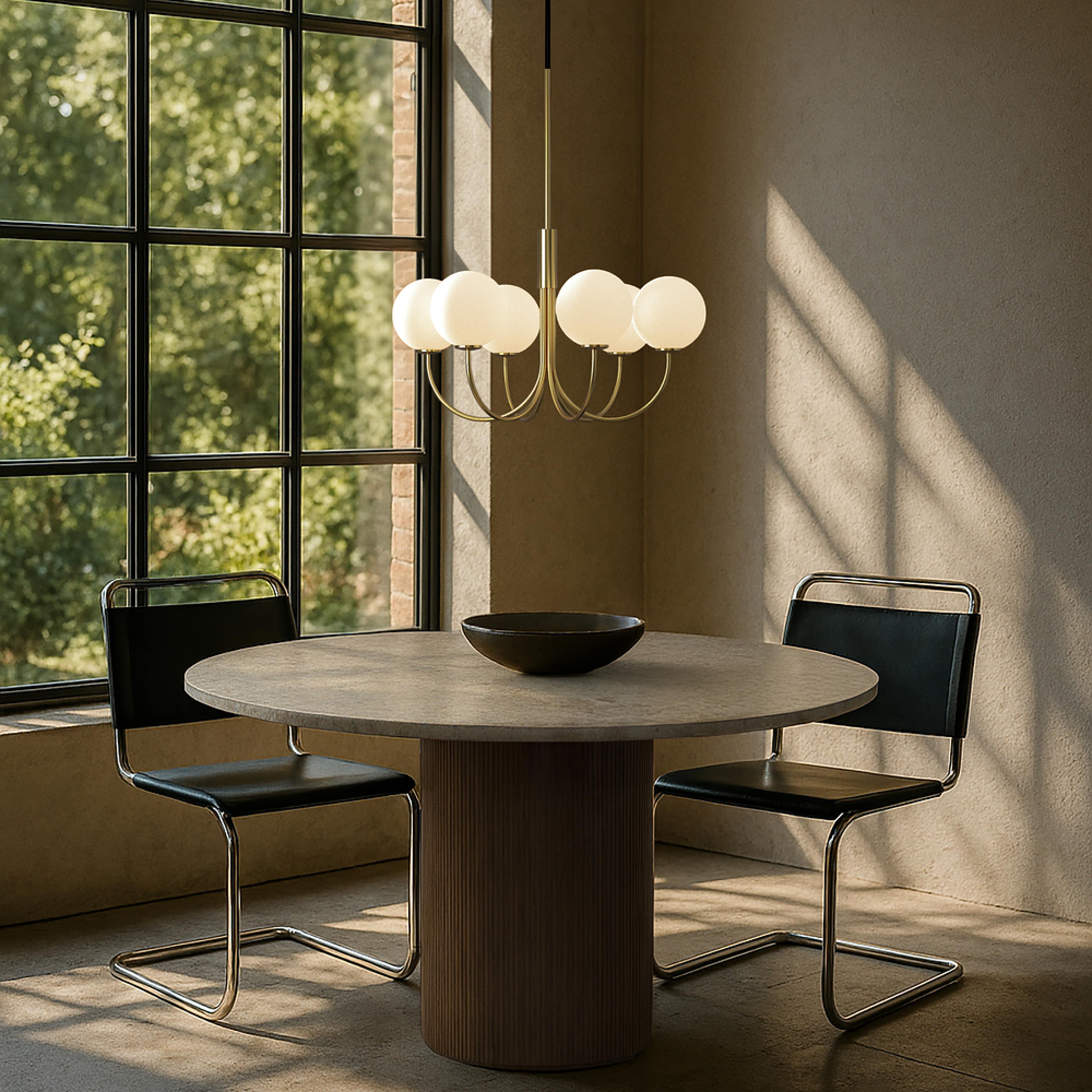 Krona Ballon 6, från Herstal, i färgen satin brass/opal glas. Klicka för att öppna bilden i stort format