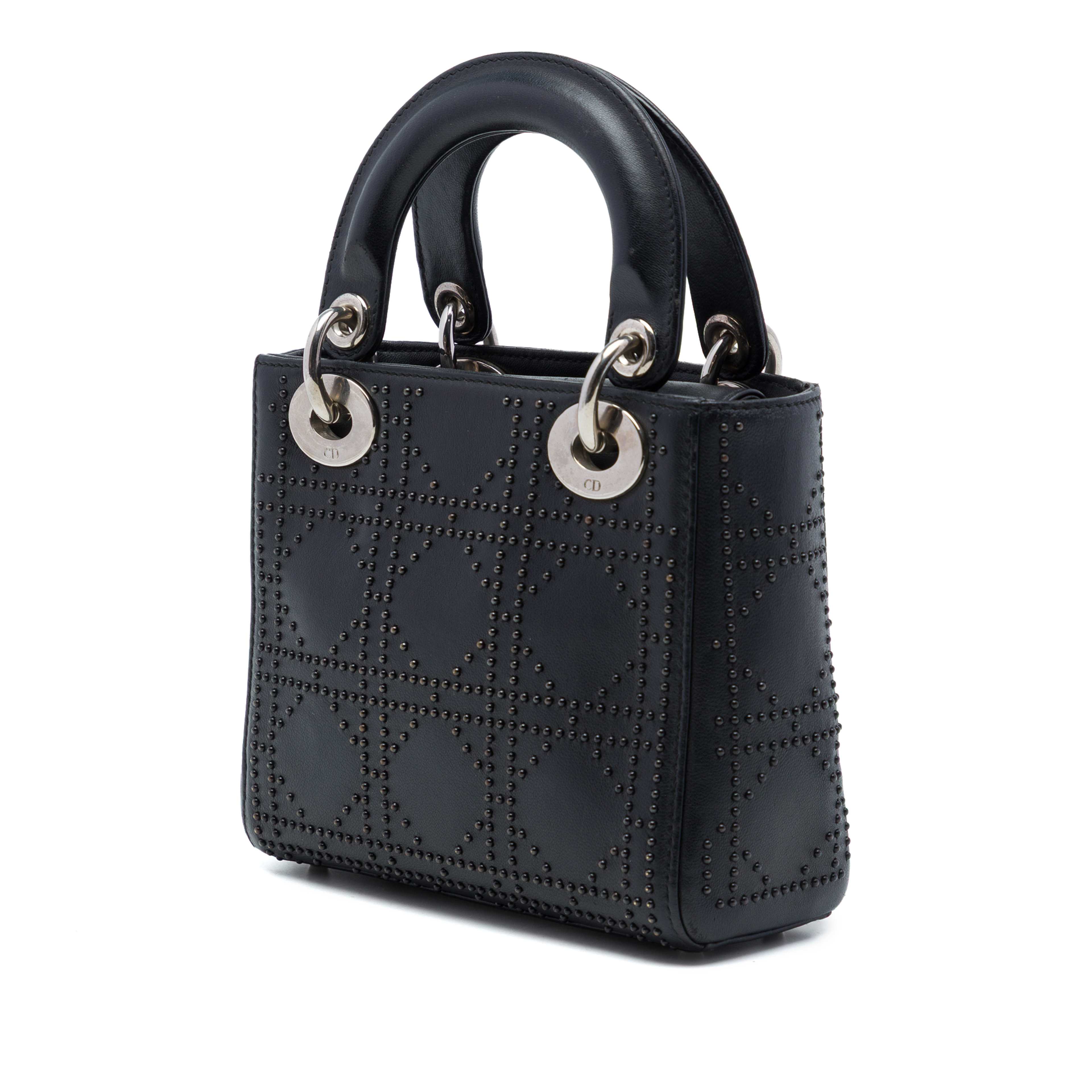 Dior Mini Calfskin Cannage Studded Lady Dior, från Luxclusif, i färgen svart. Klicka för att öppna bilden i stort format