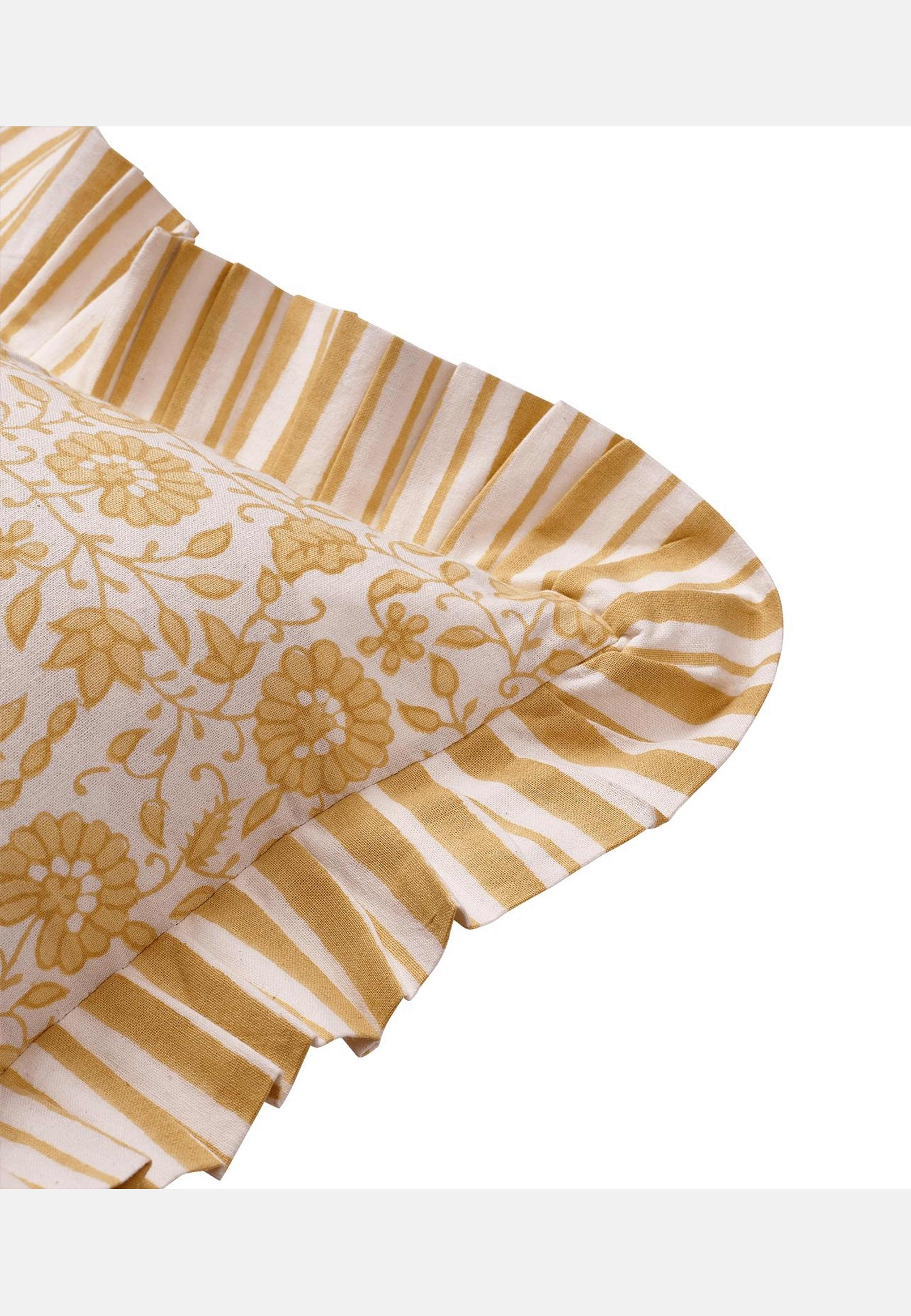 Damson Kuddfodral - 30x40 Cm, från Pick A Poppy, i färgen light yellow. Klicka för att öppna bilden i stort format