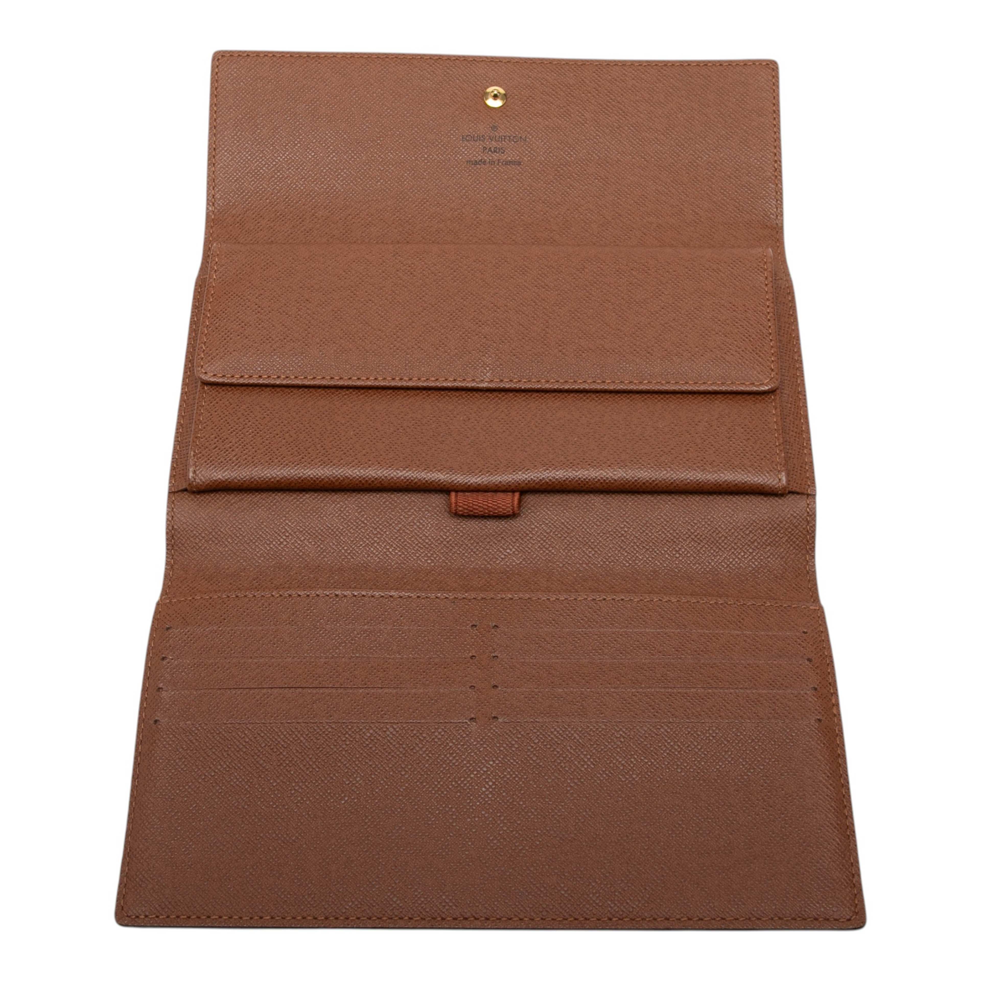 Louis Vuitton Monogram Porte Tresor International, från Luxclusif, i färgen brown. Klicka för att öppna bilden i stort format