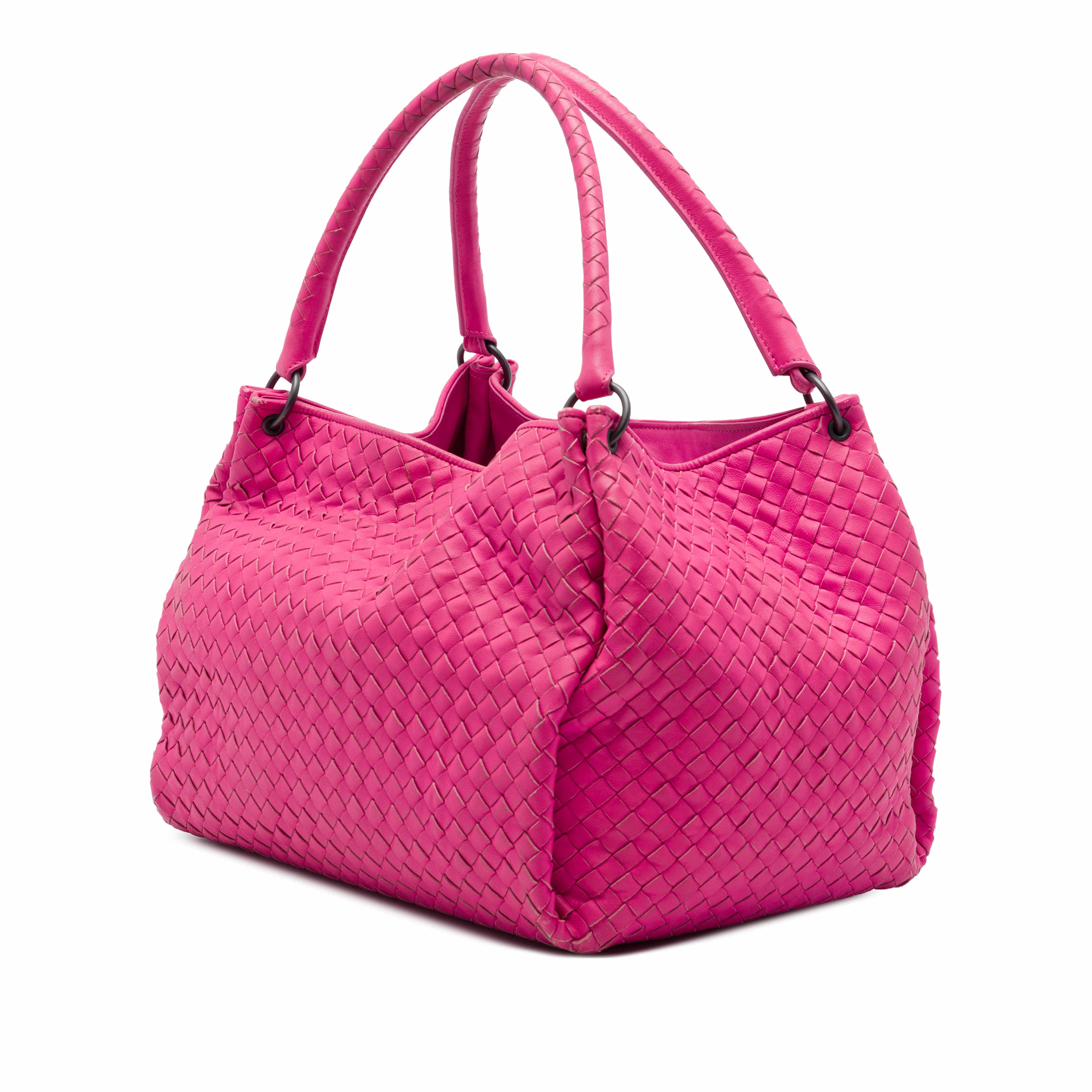 Bottega Veneta Nappa Intrecciato Parachute Tote, från Luxclusif, i färgen rosa. Klicka för att öppna bilden i stort format