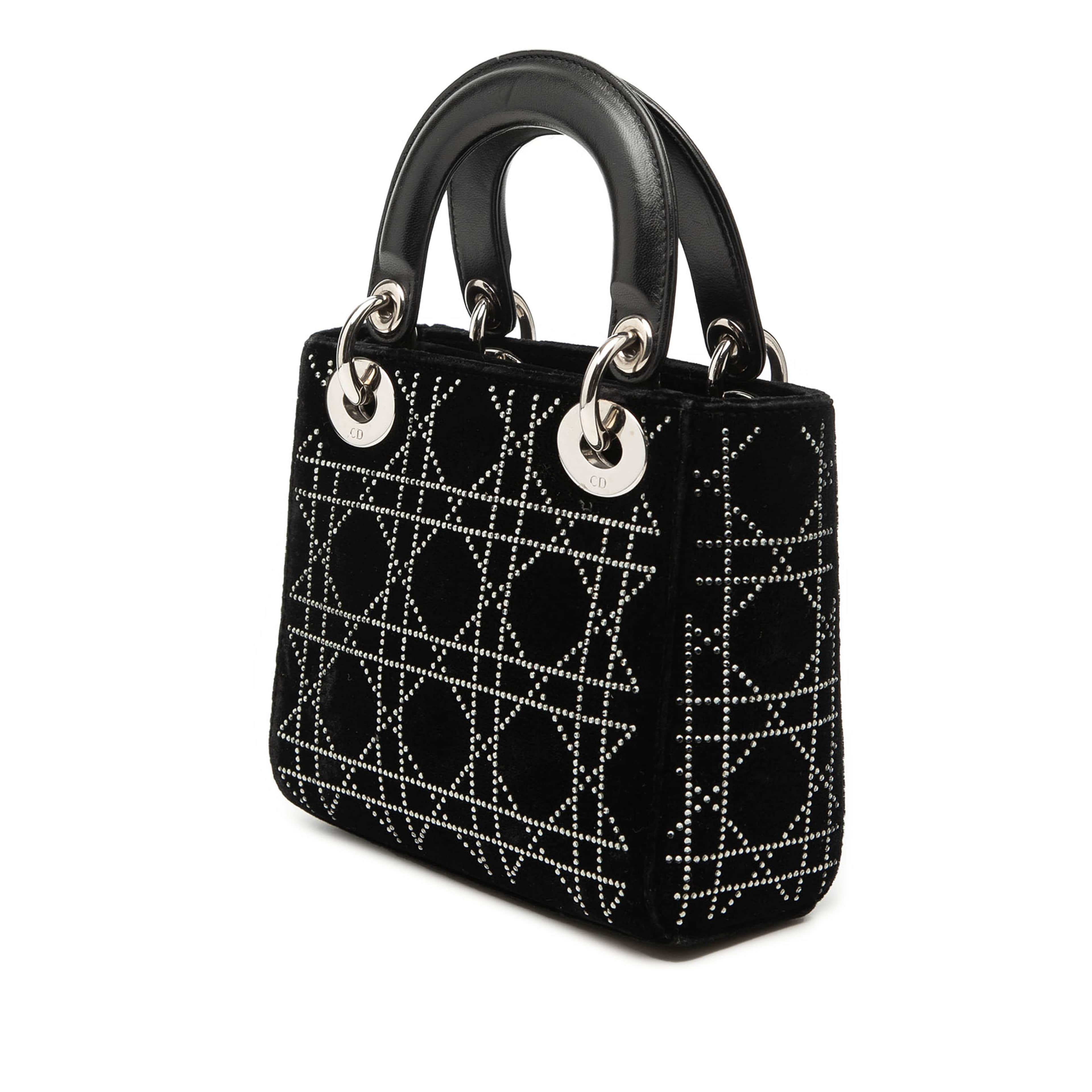 Dior Mini Velvet Cannage Strass Embellished Lady Dior, från Luxclusif, i färgen black. Klicka för att öppna bilden i stort format