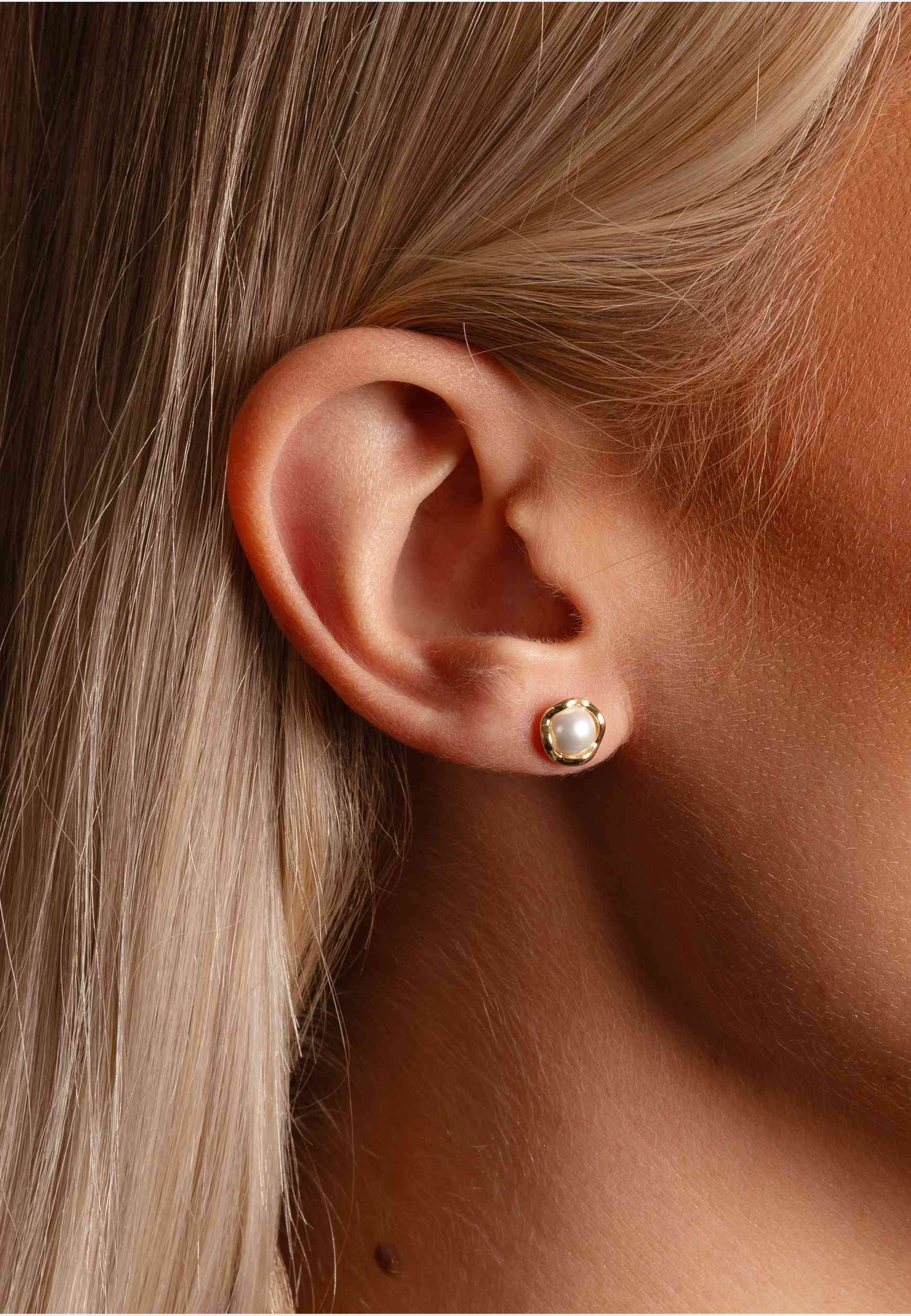 Kitty Pearl Ear, från SNÖ of Sweden, i färgen g/white. Klicka för att öppna bilden i stort format