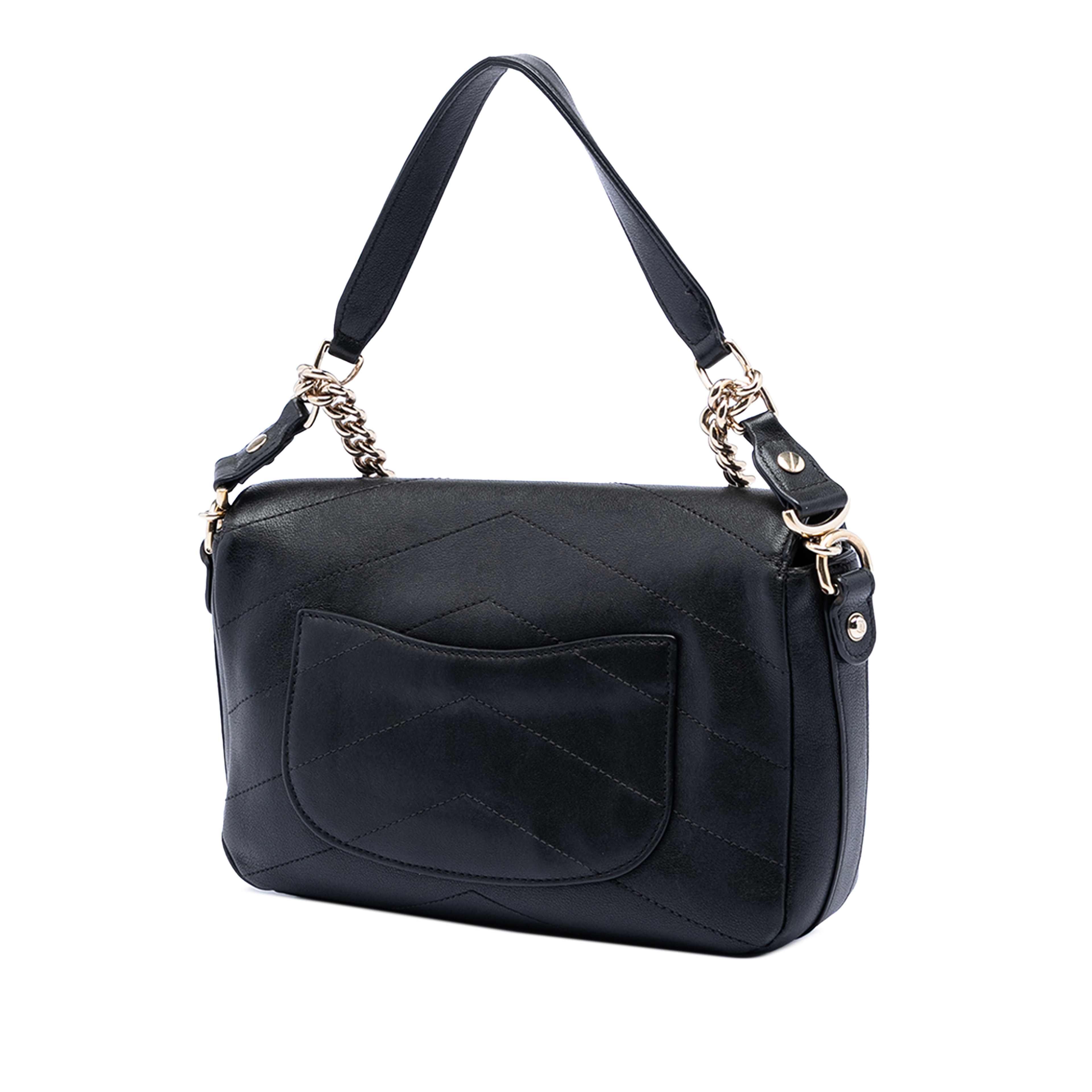 Chanel Mini Quilted Sheepskin Double Chevron Flap, från Luxclusif, i färgen black. Klicka för att öppna bilden i stort format