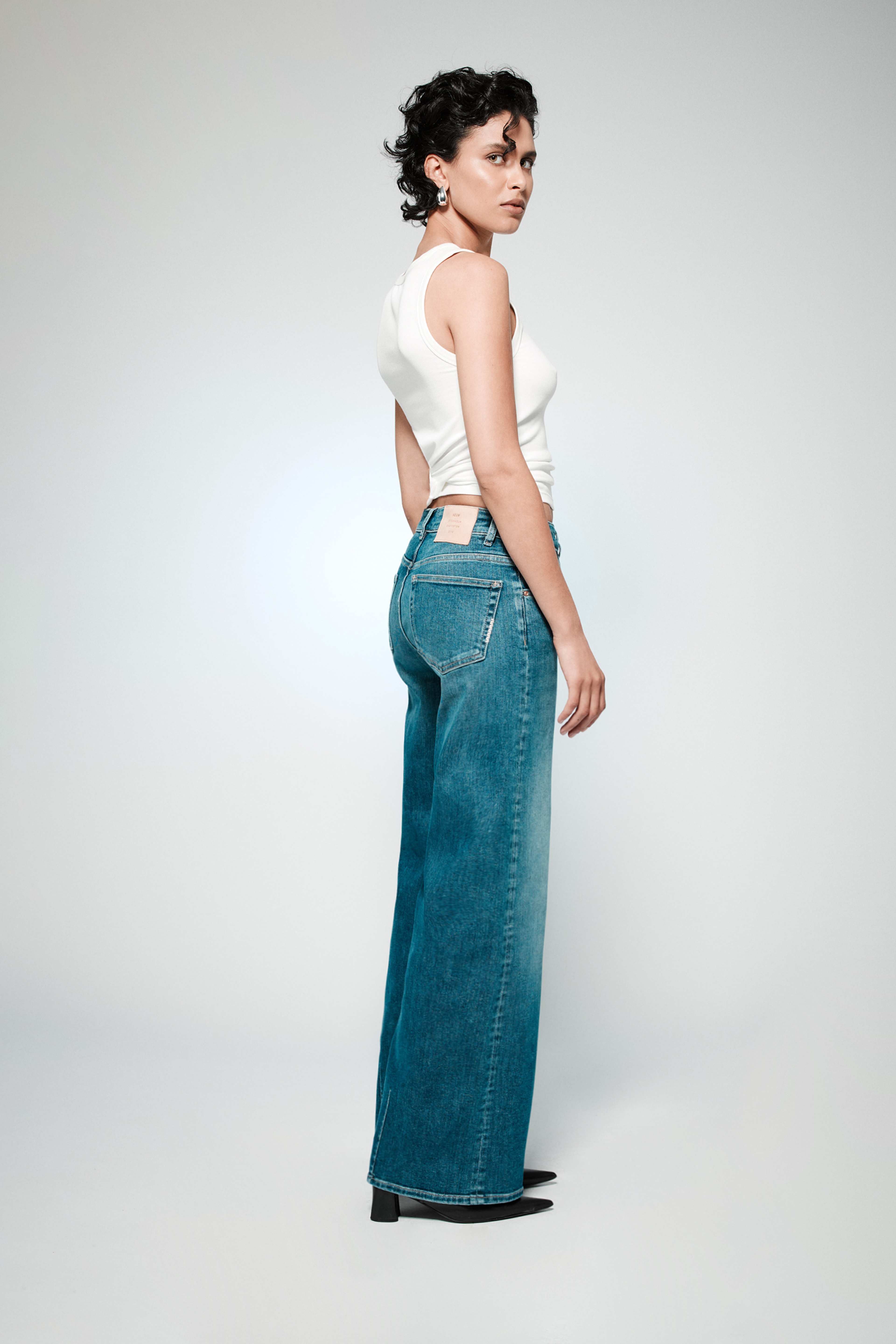 Eva Wide Iris Indigo