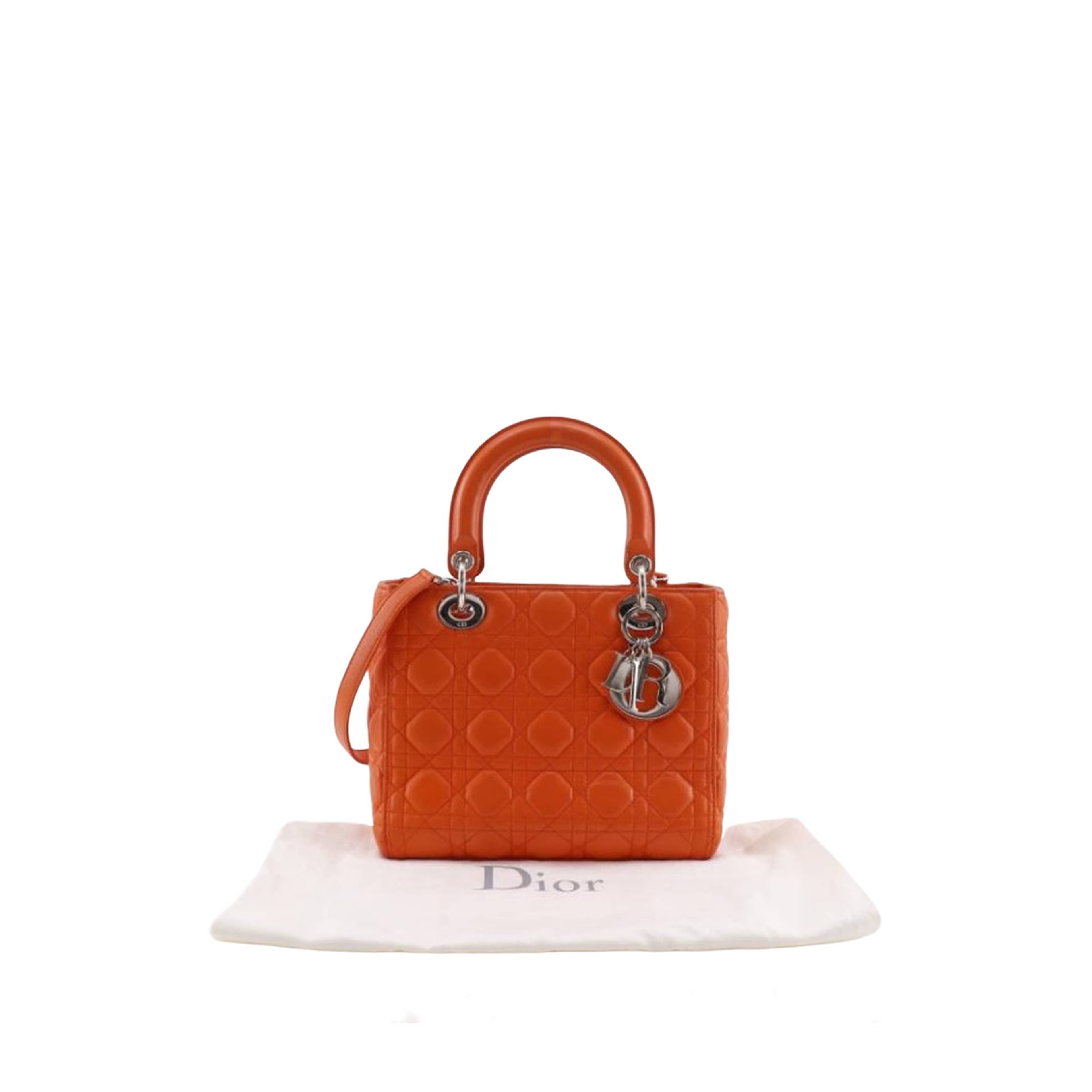 Dior Medium Lambskin Cannage Lady Dior, från Luxclusif, i färgen orange. Klicka för att öppna bilden i stort format