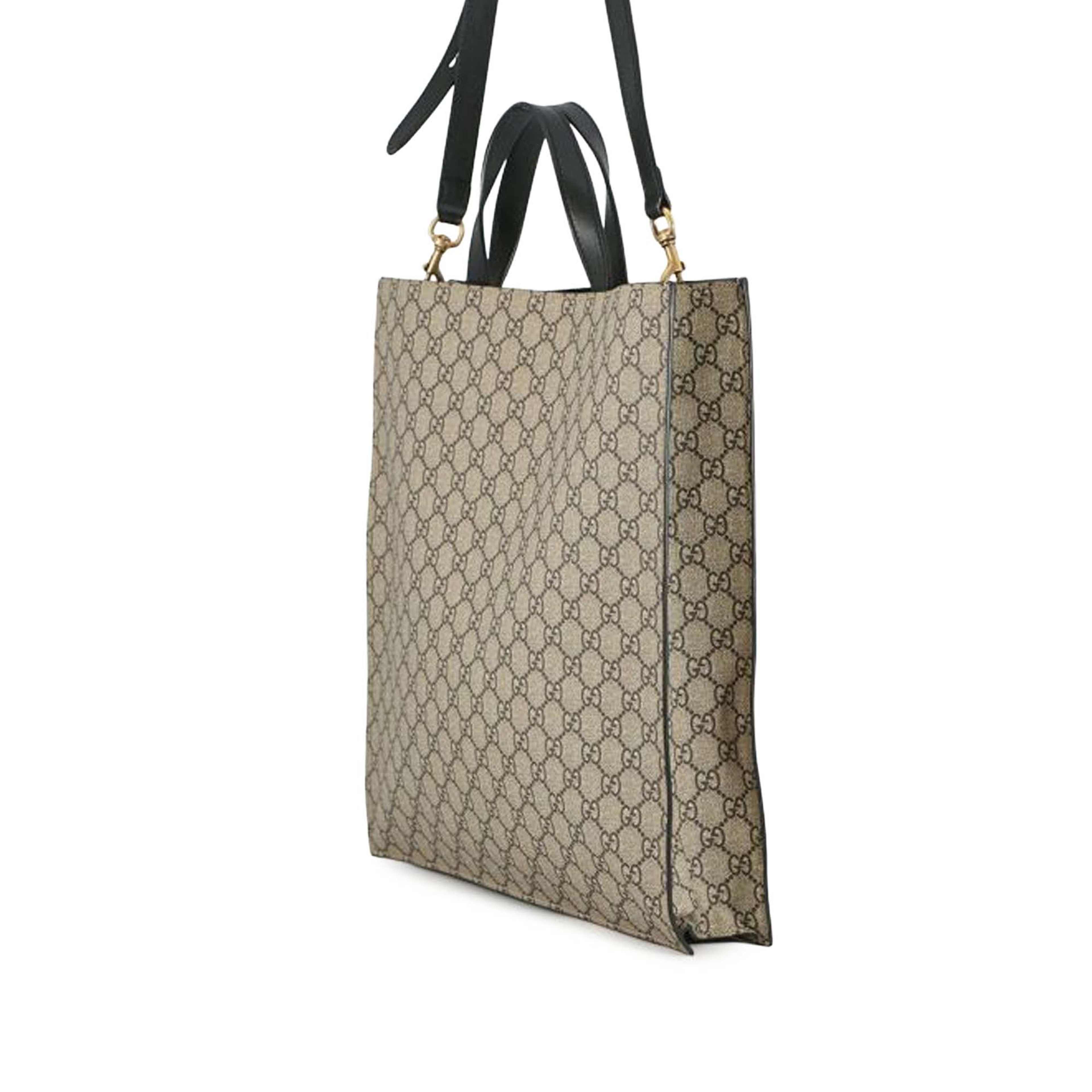 Gucci Gg Supreme Blind For Love Satchel, från Luxclusif, i färgen beige. Klicka för att öppna bilden i stort format