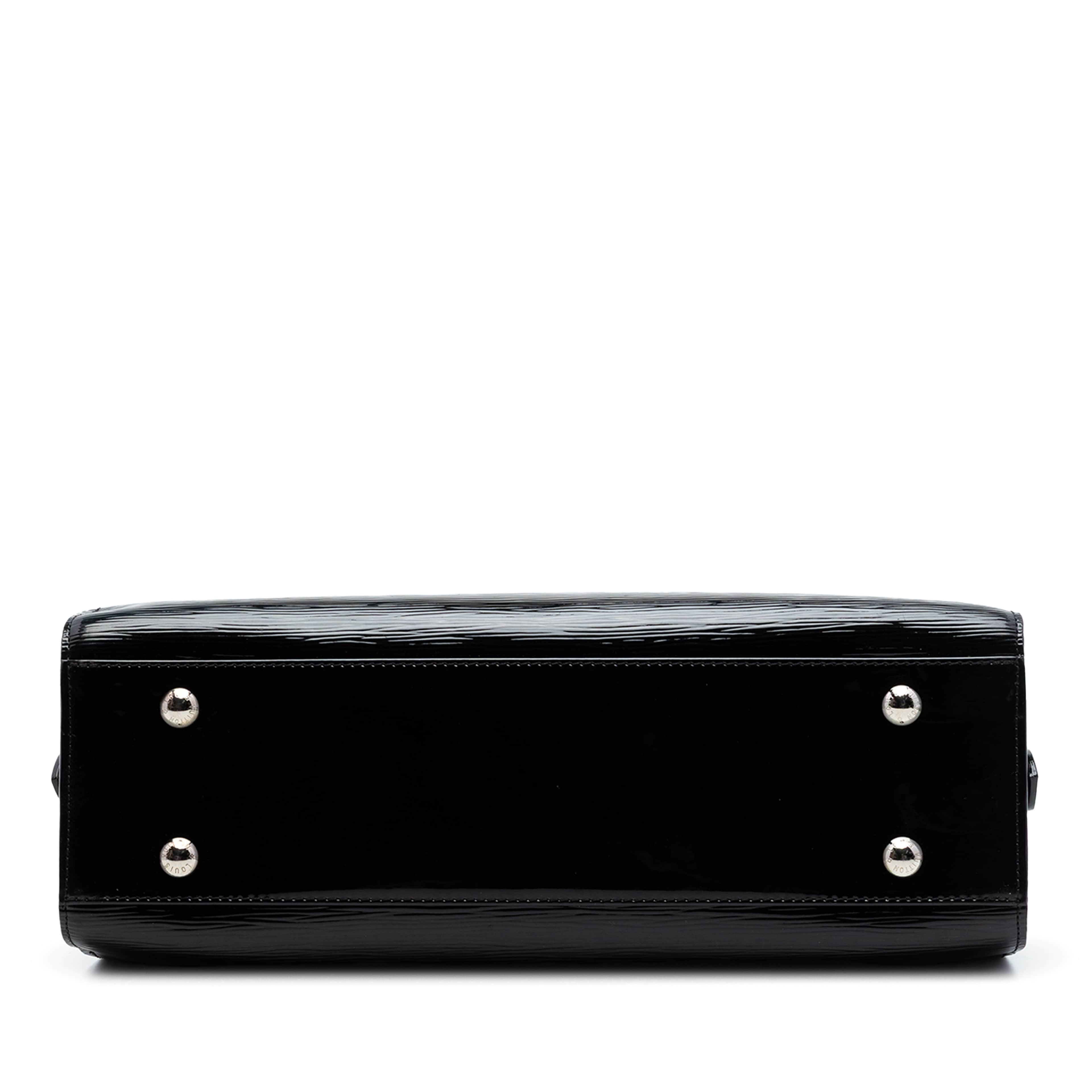 Louis Vuitton Electric Epi Pont Neuf Gm, från Luxclusif, i färgen black. Klicka för att öppna bilden i stort format