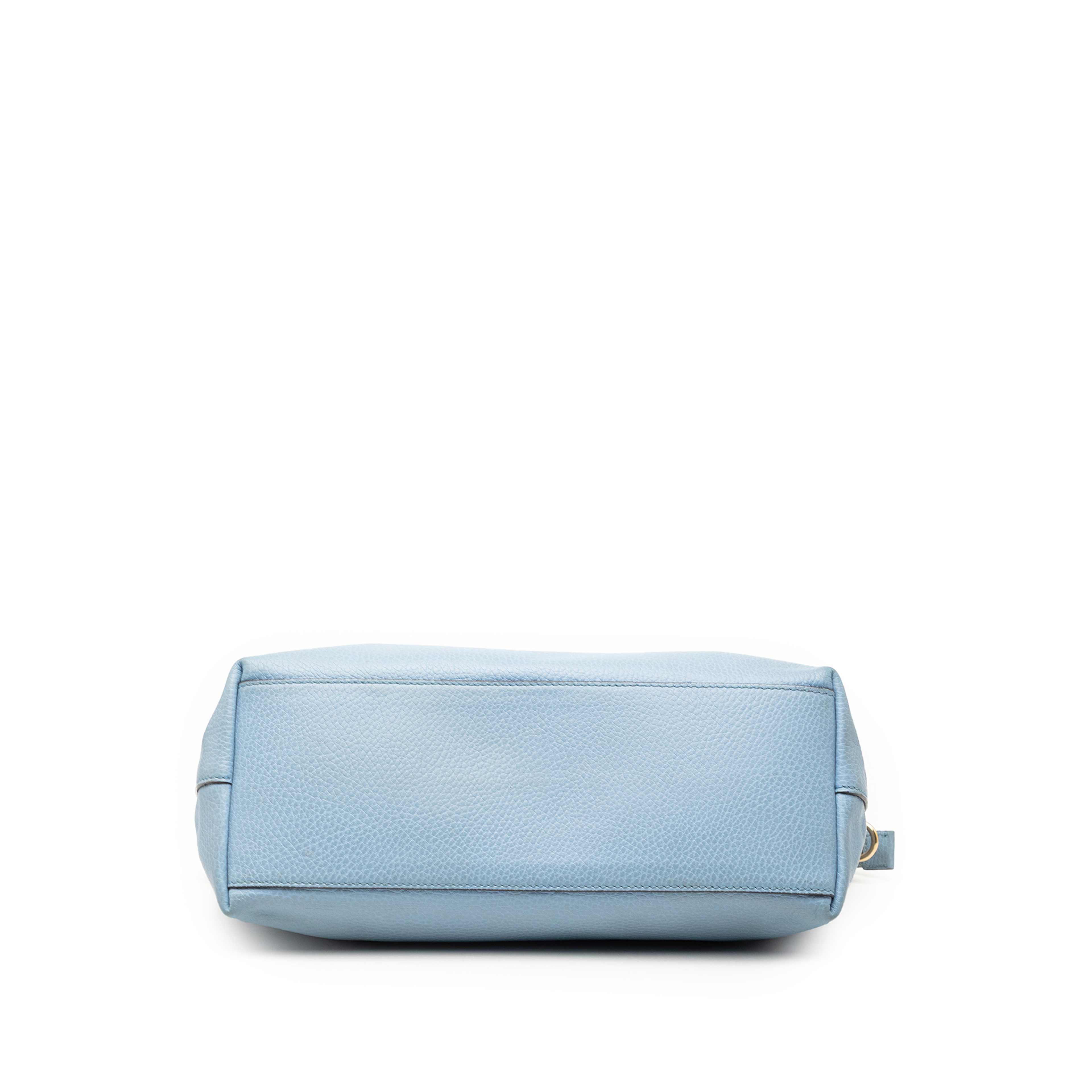 Gucci Dollar Calfskin Gg Charm Satchel, från Luxclusif, i färgen blå. Klicka för att öppna bilden i stort format