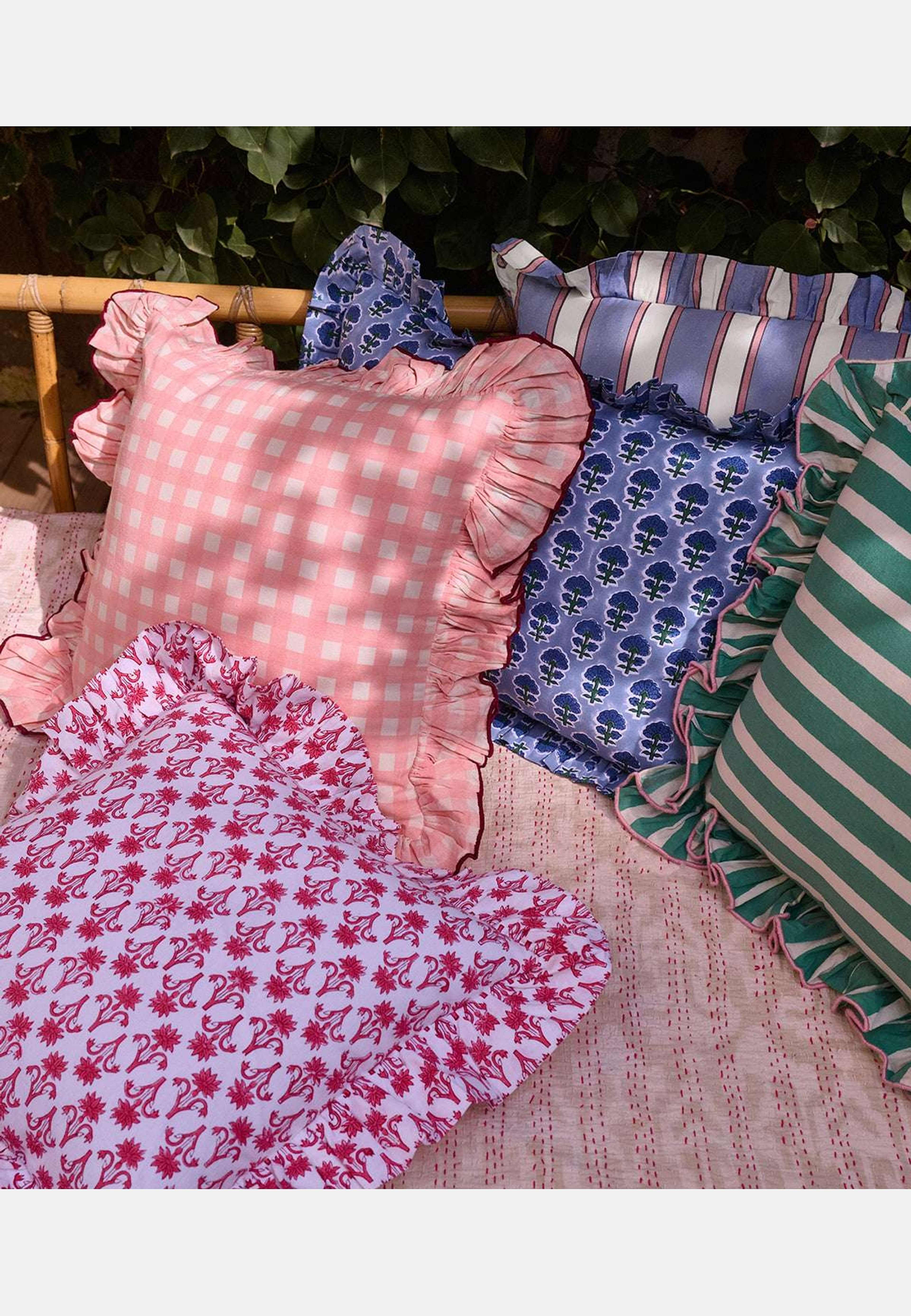 Somerset Kuddfodral - 40x60 Cm, från Pick A Poppy, i färgen blue. Klicka för att öppna bilden i stort format