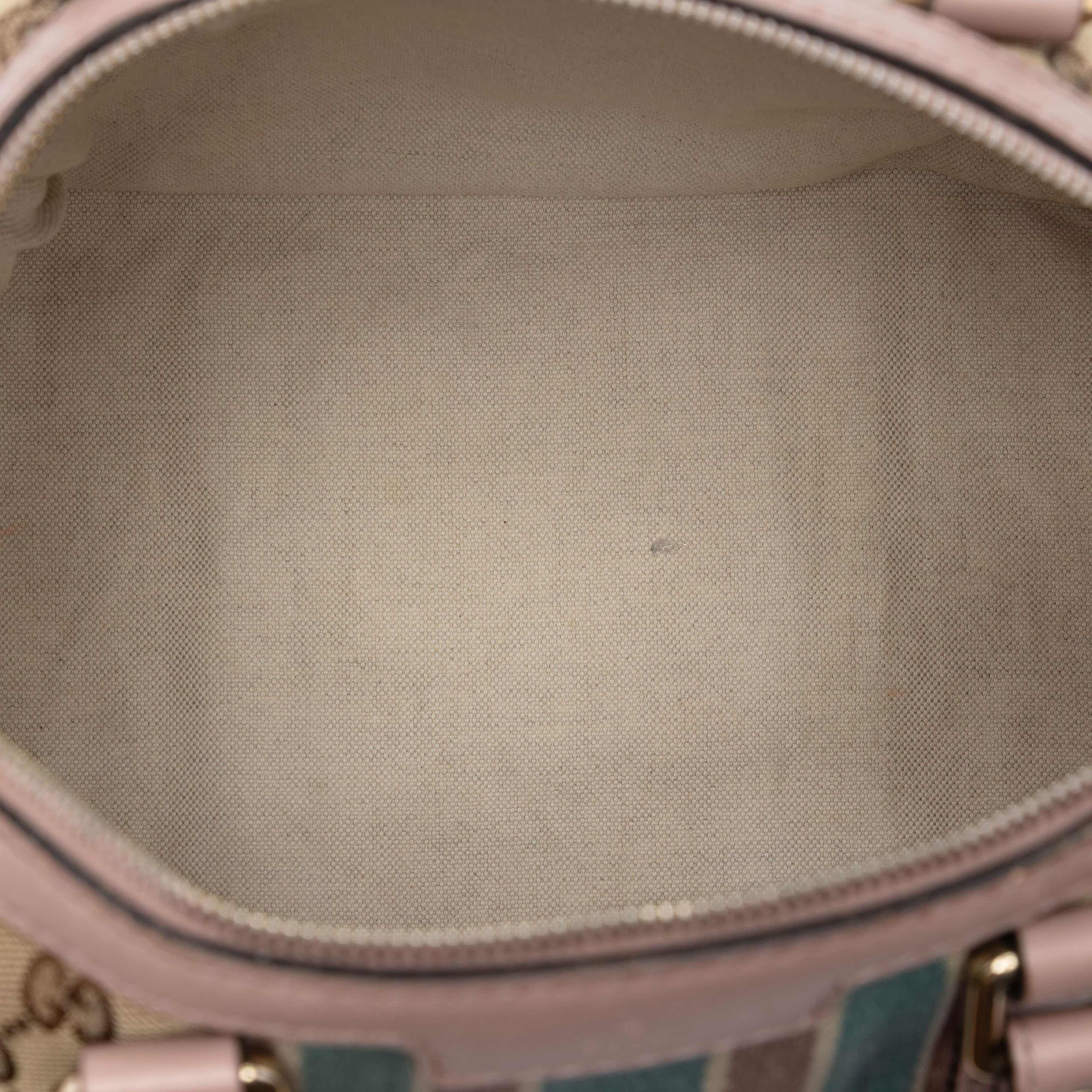 Gucci Medium Gg Canvas Web Joy Boston Bag, från Luxclusif, i färgen beige. Klicka för att öppna bilden i stort format