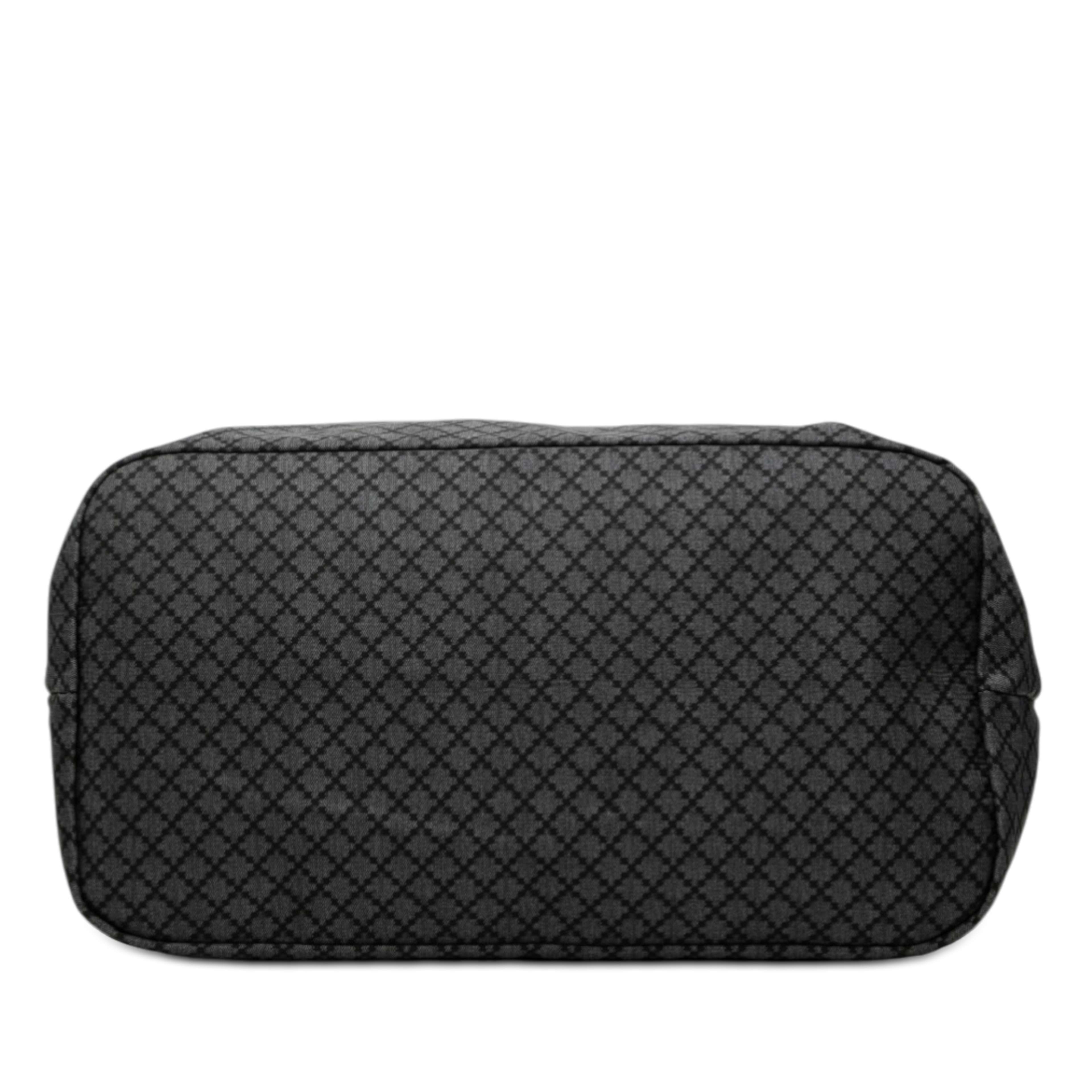 Gucci Diamante Nylon Web Tote, från Luxclusif, i färgen black. Klicka för att öppna bilden i stort format