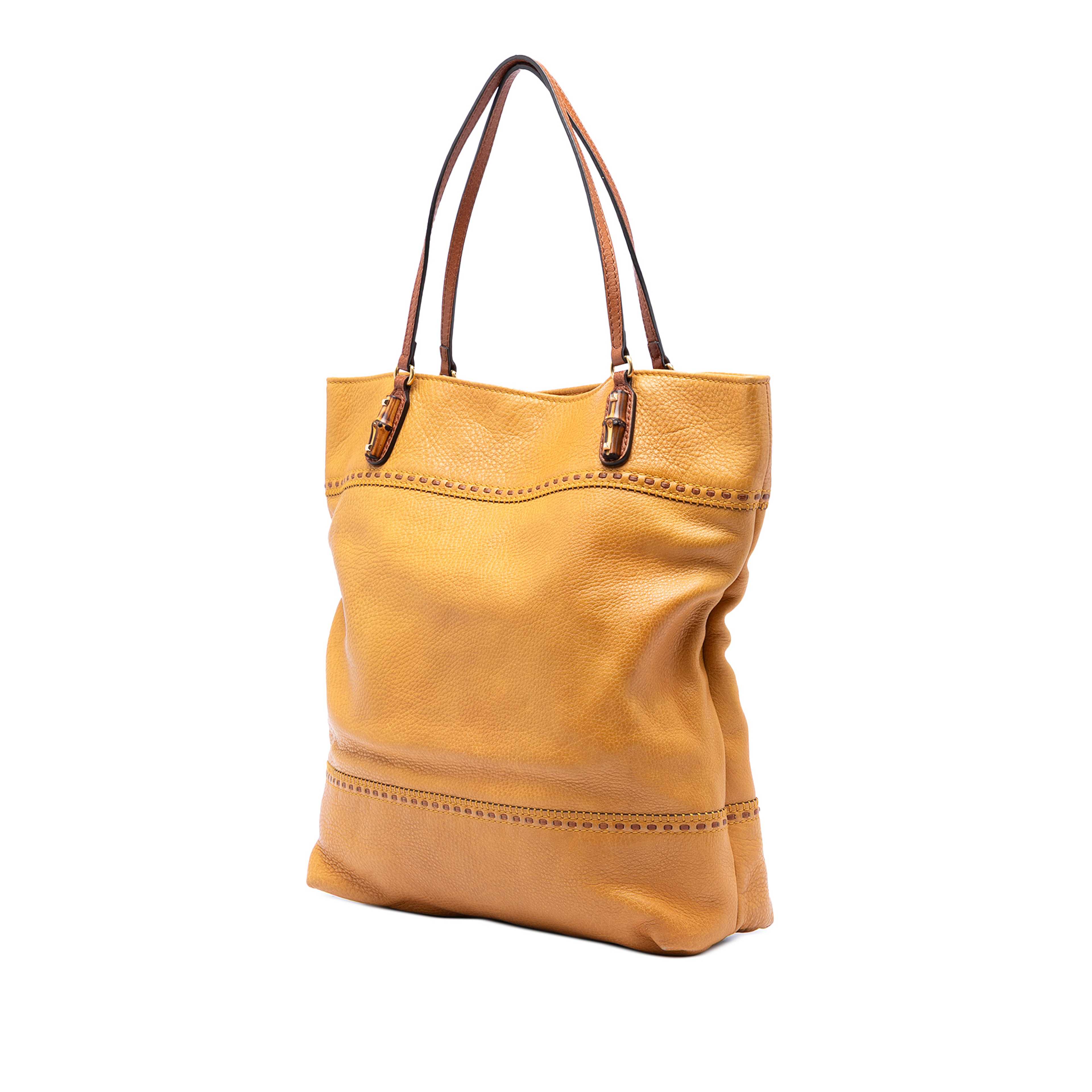 Gucci Large Calfskin Laidback Crafty Tote, från Luxclusif, i färgen brun. Klicka för att öppna bilden i stort format