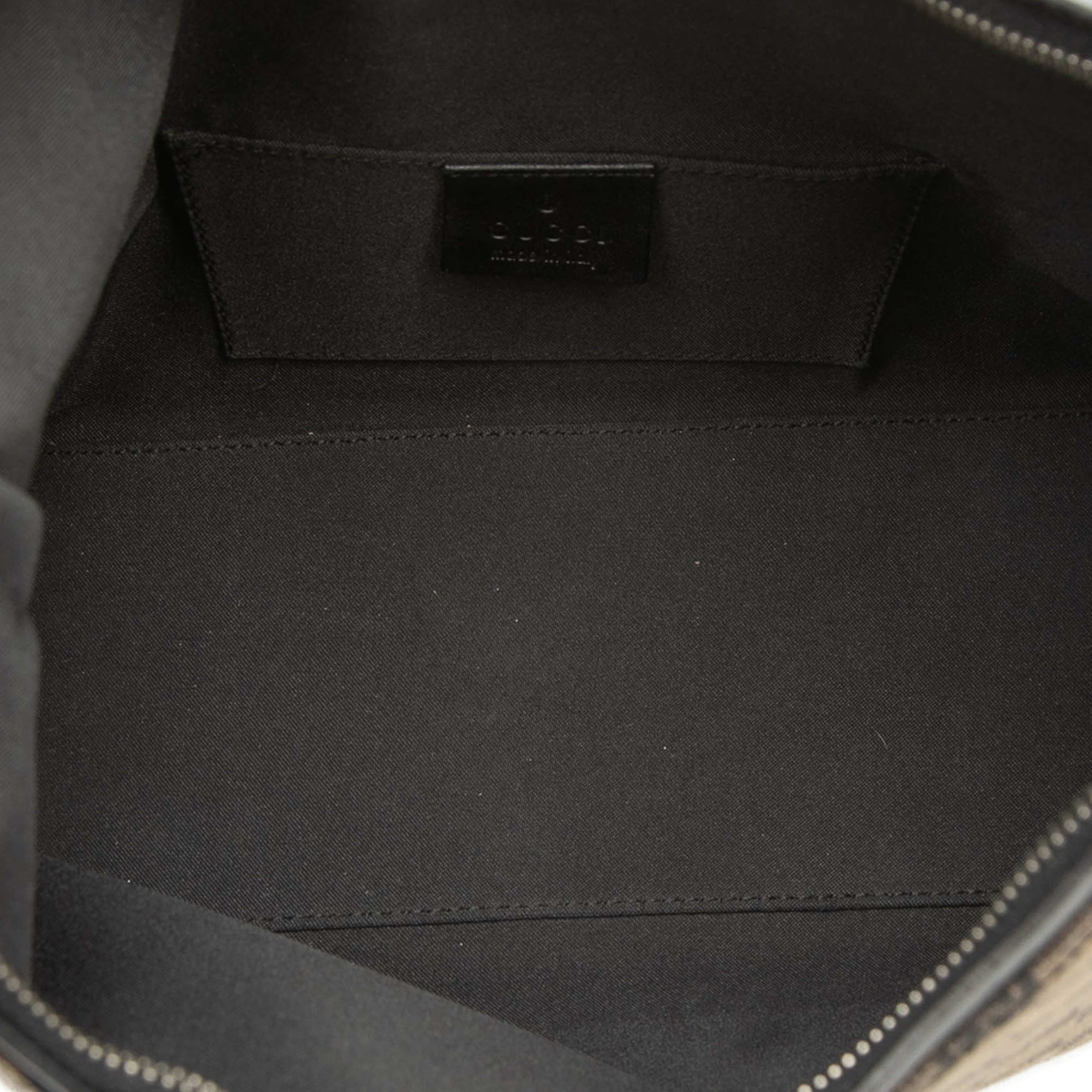 Gucci Gg Canvas Shoulder Bag, från Luxclusif, i färgen brown. Klicka för att öppna bilden i stort format