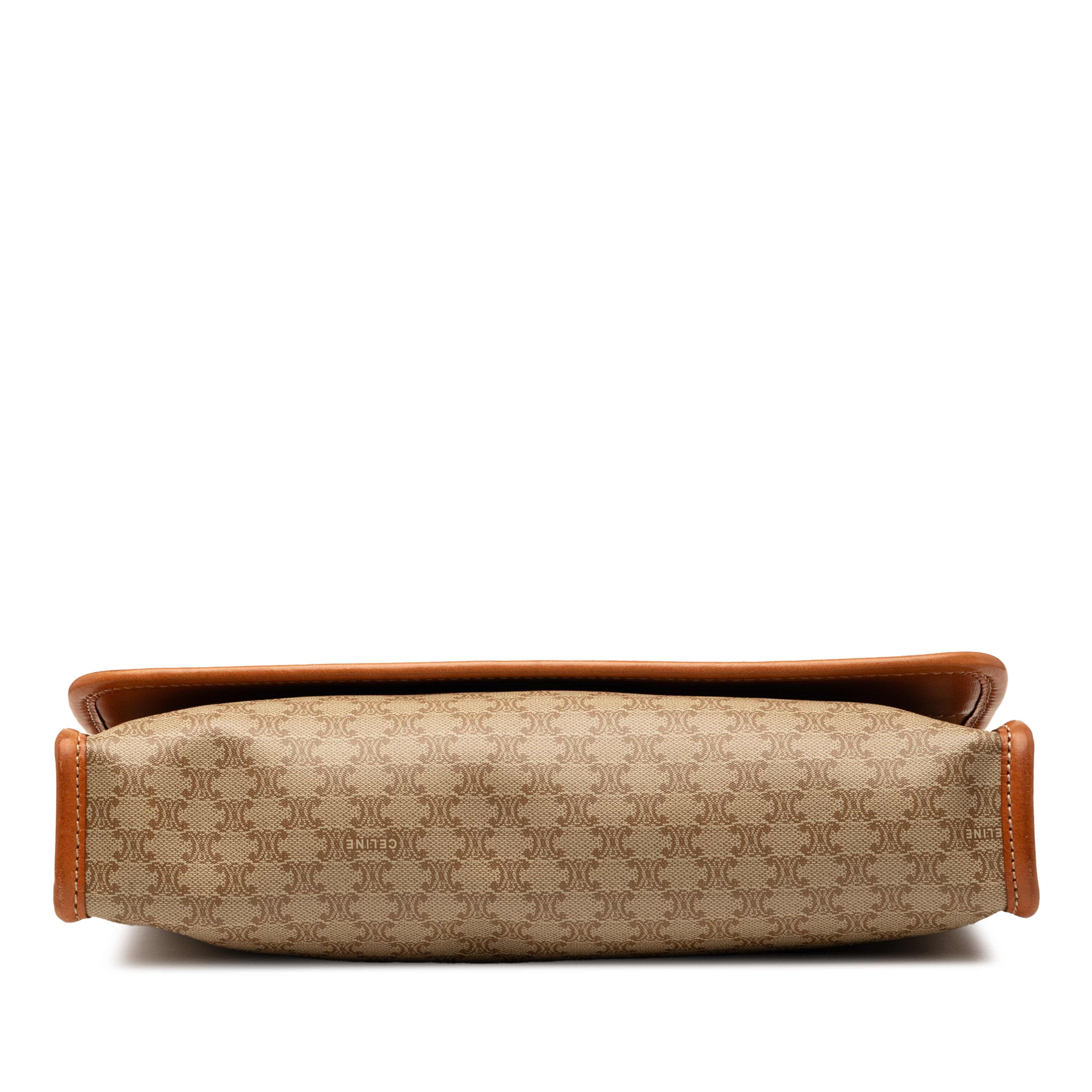 Celine Macadam Coated Canvas Crossbody, från Luxclusif, i färgen beige. Klicka för att öppna bilden i stort format