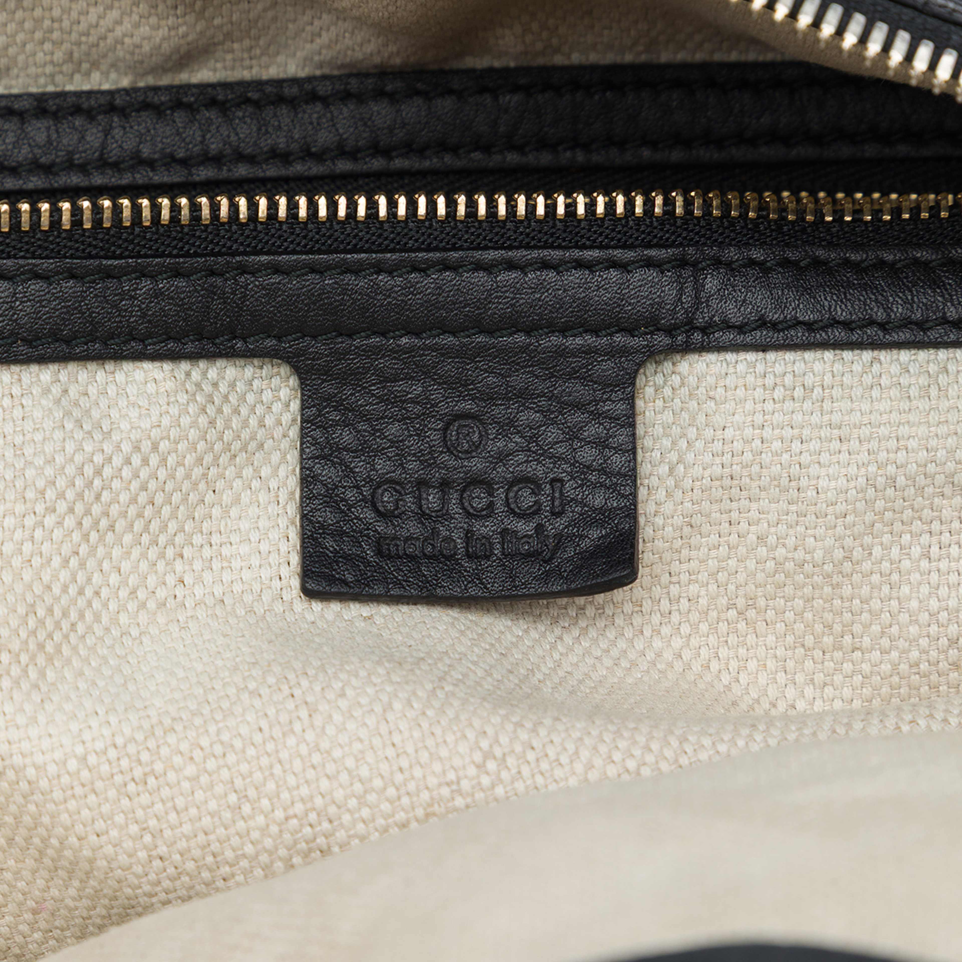 Gucci Large Calfskin Soho Working Tote, från Luxclusif, i färgen svart. Klicka för att öppna bilden i stort format