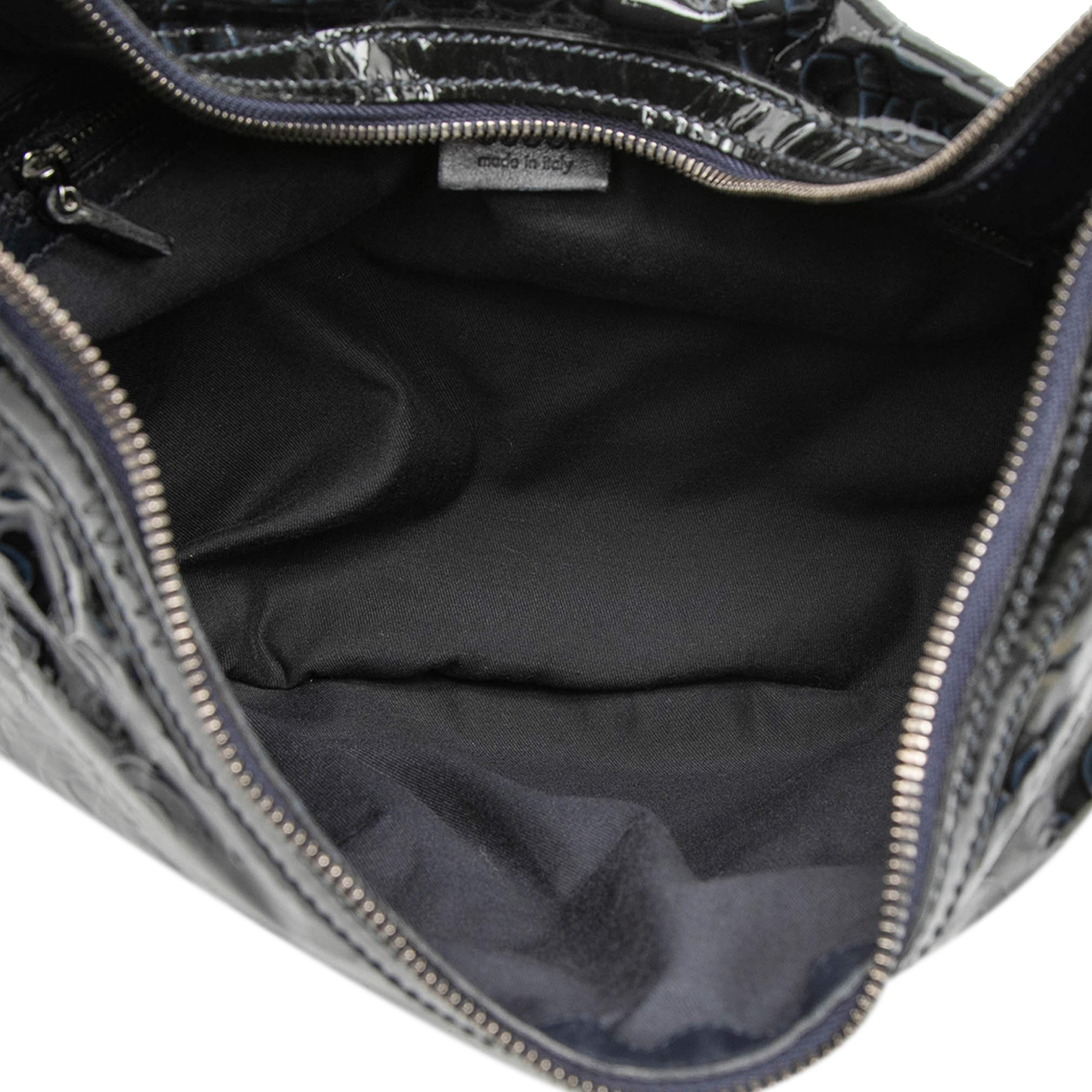 Gucci Patent Horsebit Glam Hobo, från Luxclusif, i färgen navy. Klicka för att öppna bilden i stort format