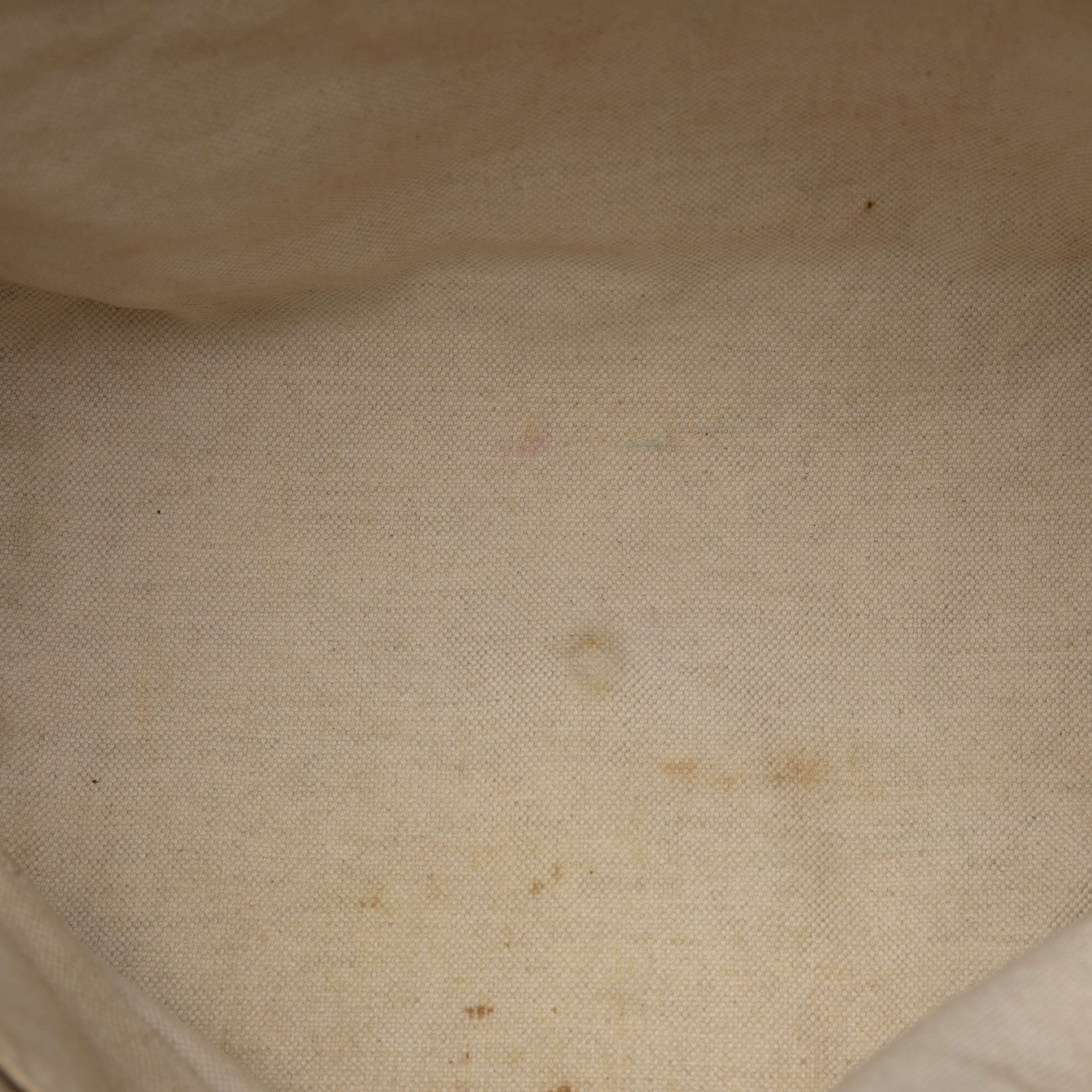 Gucci Gg Lurex Heart Bit Satchel, från Luxclusif, i färgen bronze. Klicka för att öppna bilden i stort format