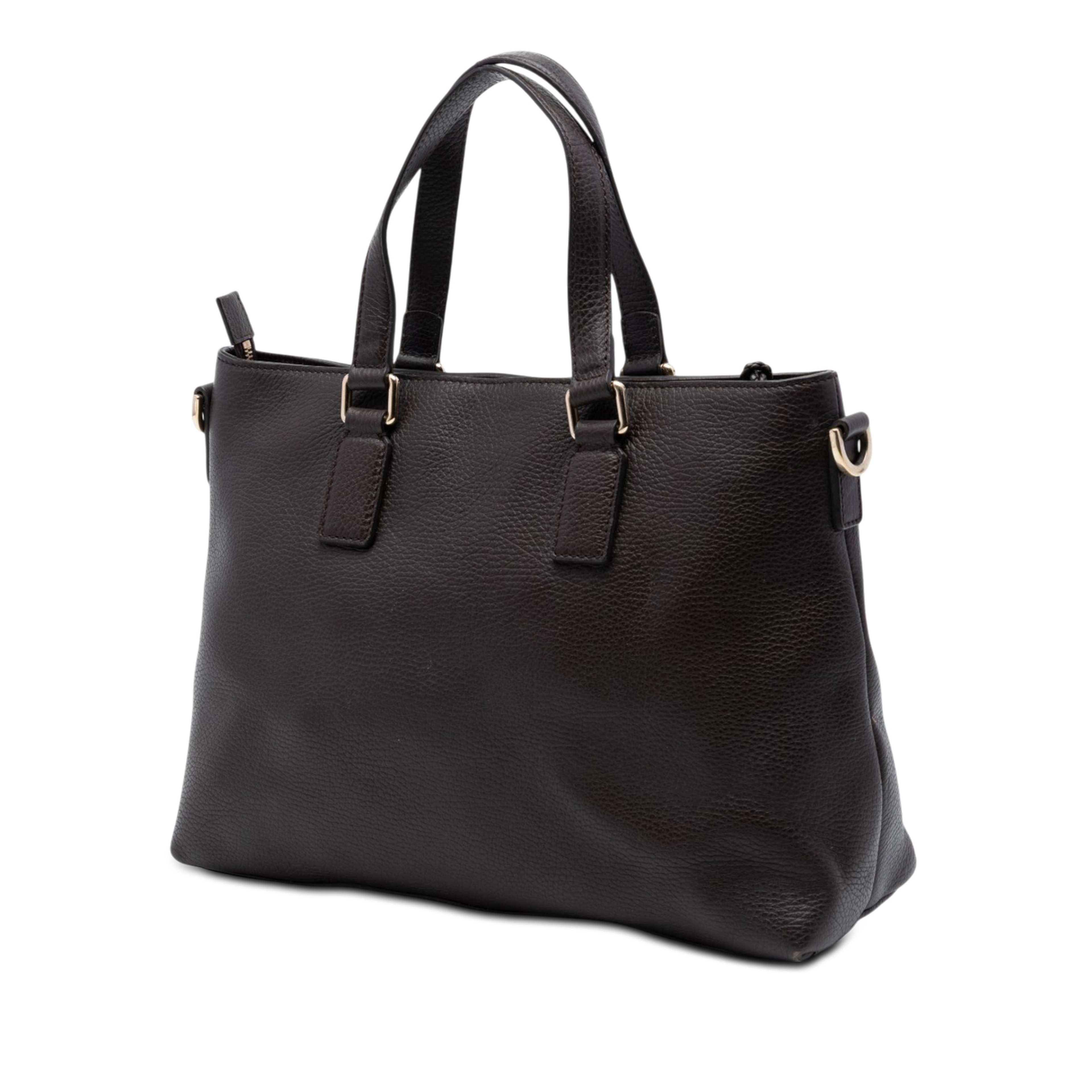Gucci Leather Bamboo Tassel Satchel, från Luxclusif, i färgen dark brown. Klicka för att öppna bilden i stort format
