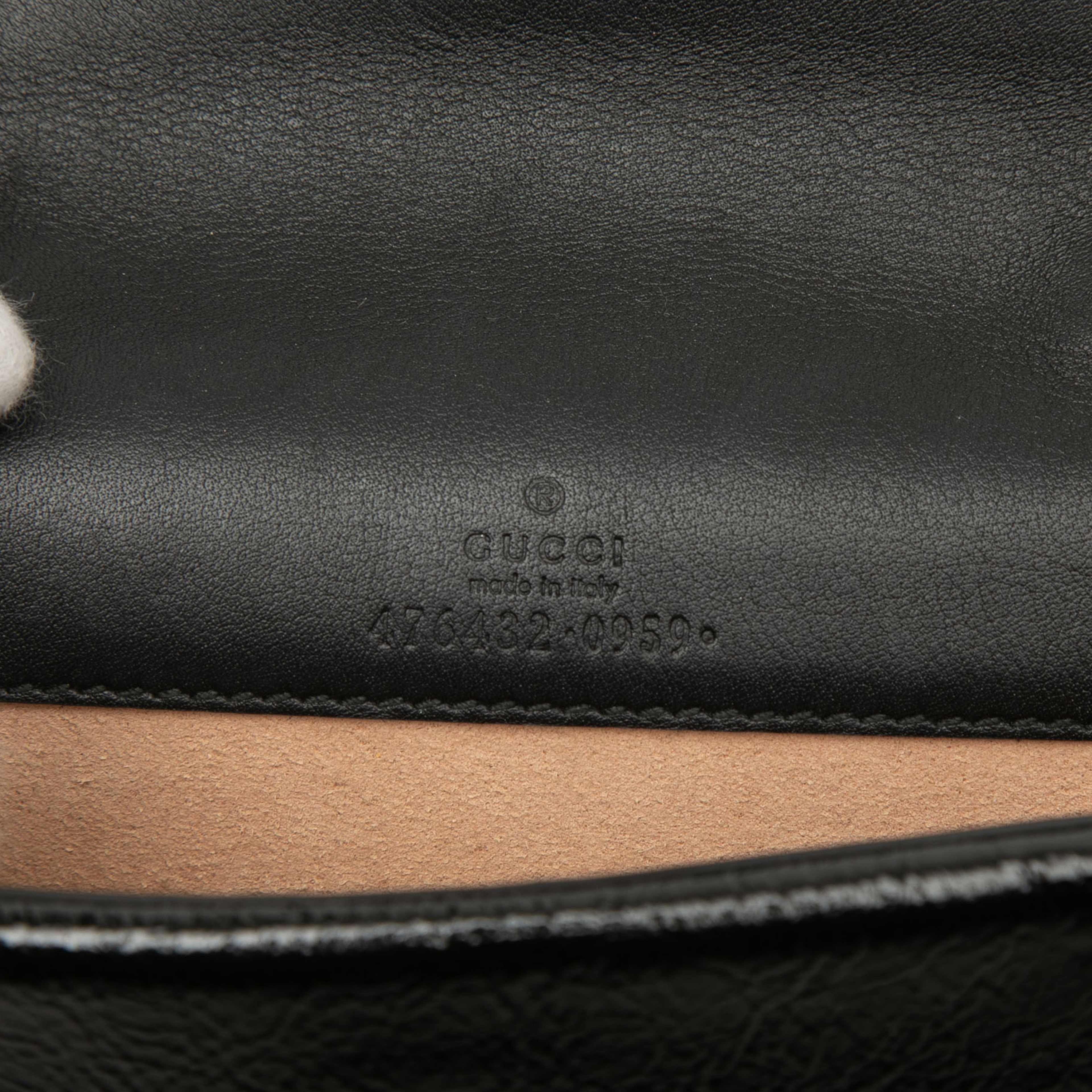 Gucci Mini Gg Velvet Dionysus Crossbody, från Luxclusif, i färgen blå. Klicka för att öppna bilden i stort format