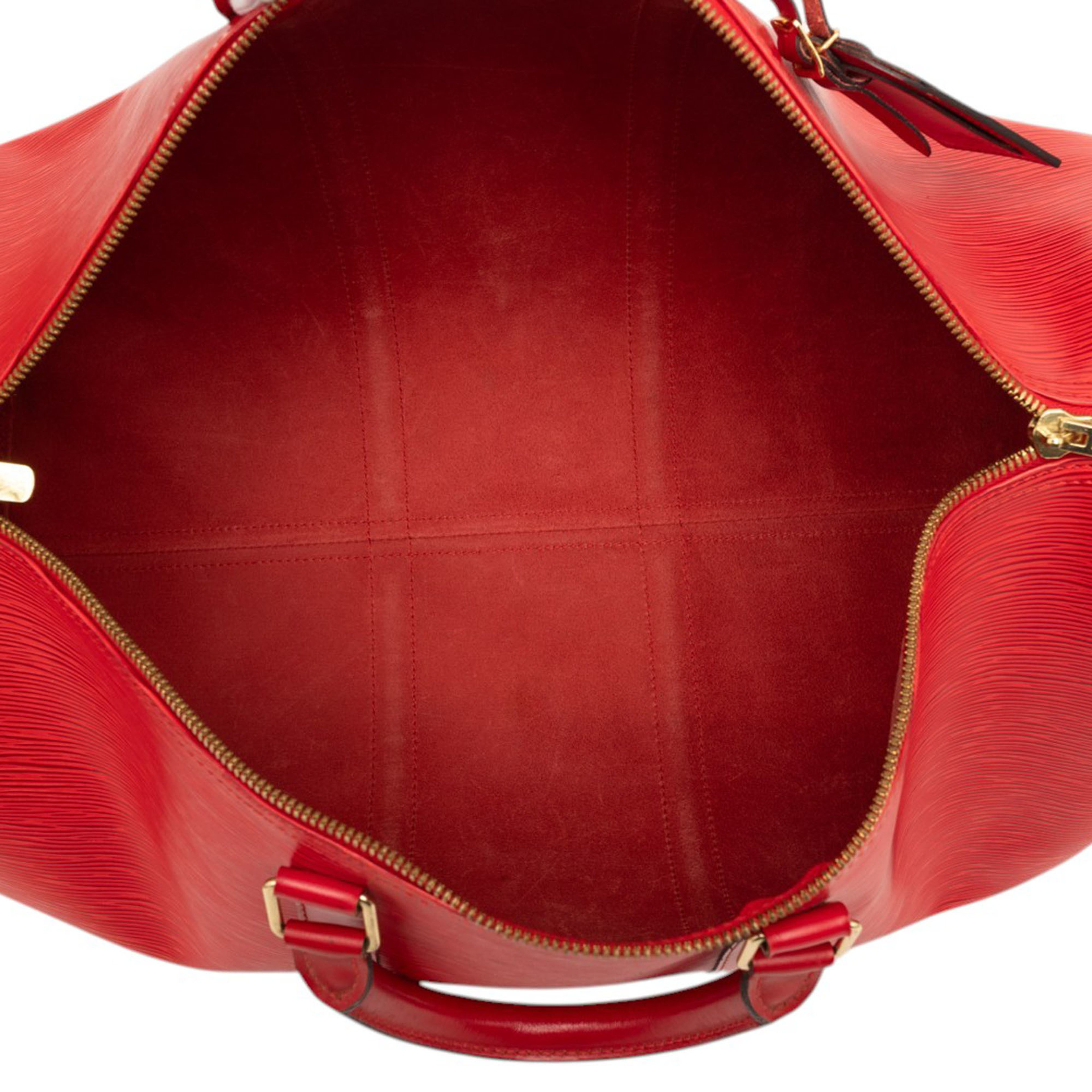 Louis Vuitton Epi Keepall 50, från Luxclusif, i färgen red. Klicka för att öppna bilden i stort format