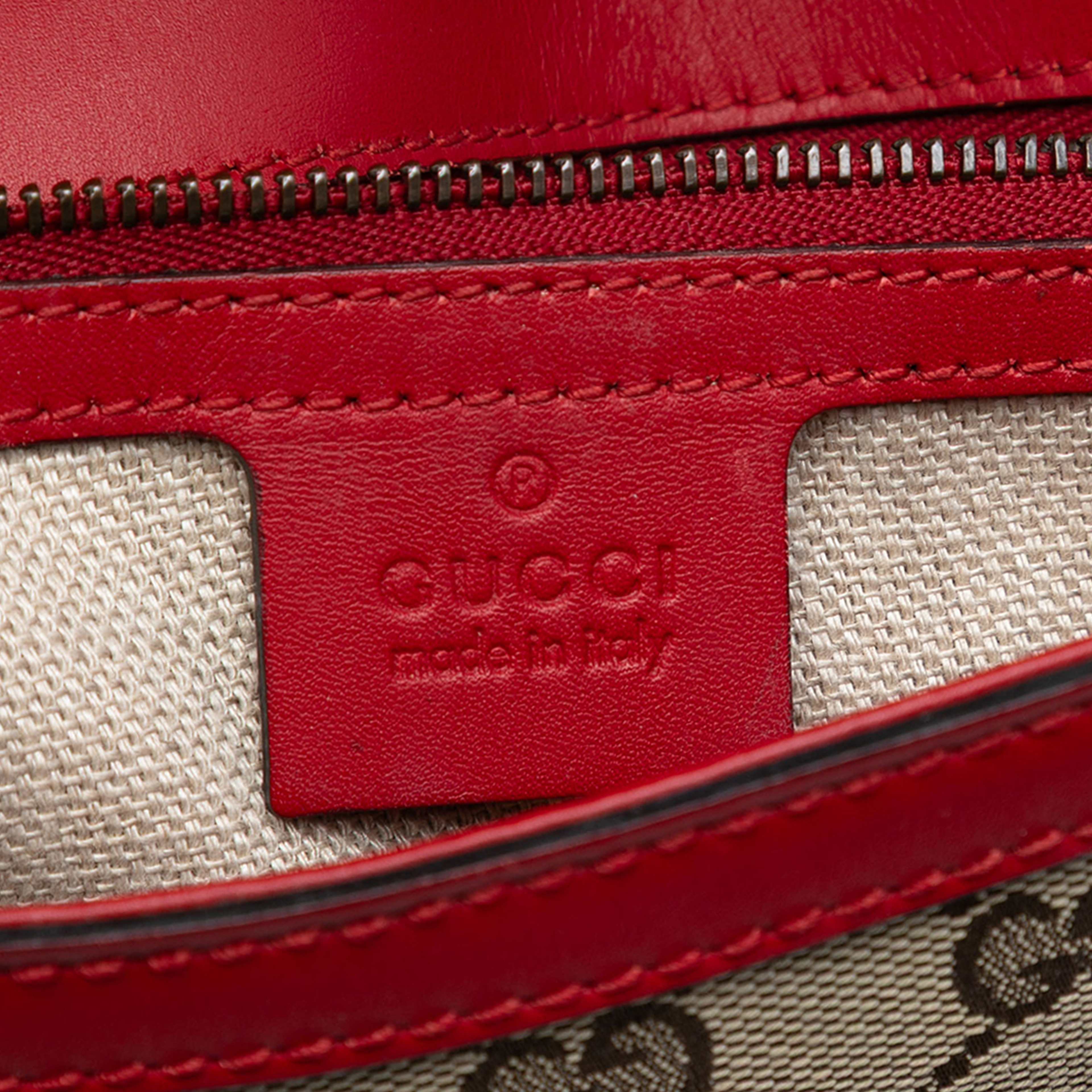 Gucci Medium Gg Canvas Lady Web Crossbody, från Luxclusif, i färgen beige. Klicka för att öppna bilden i stort format